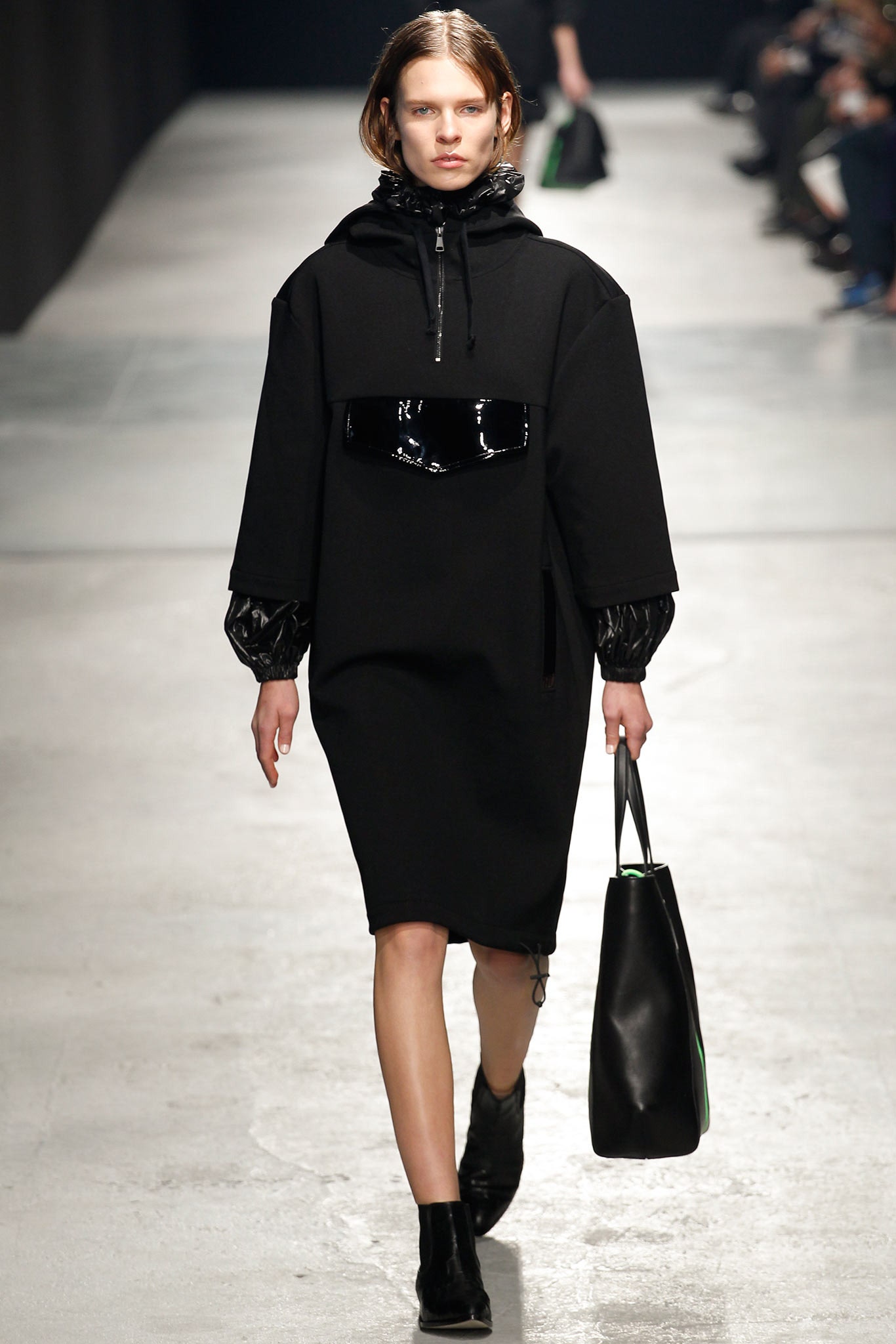 Christopher Kane F/W 14 Look 24