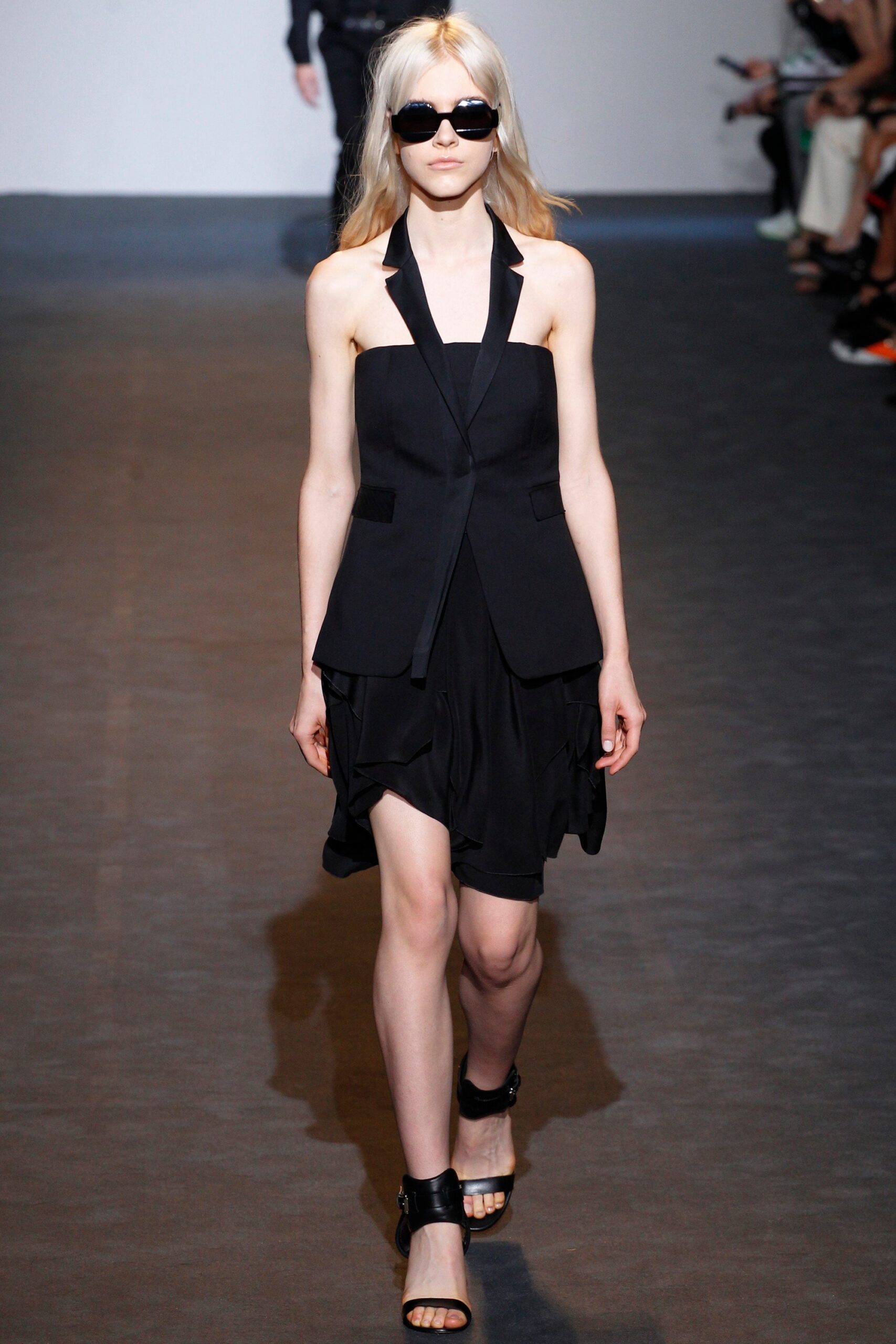 Costume National S/S 16 Look 37