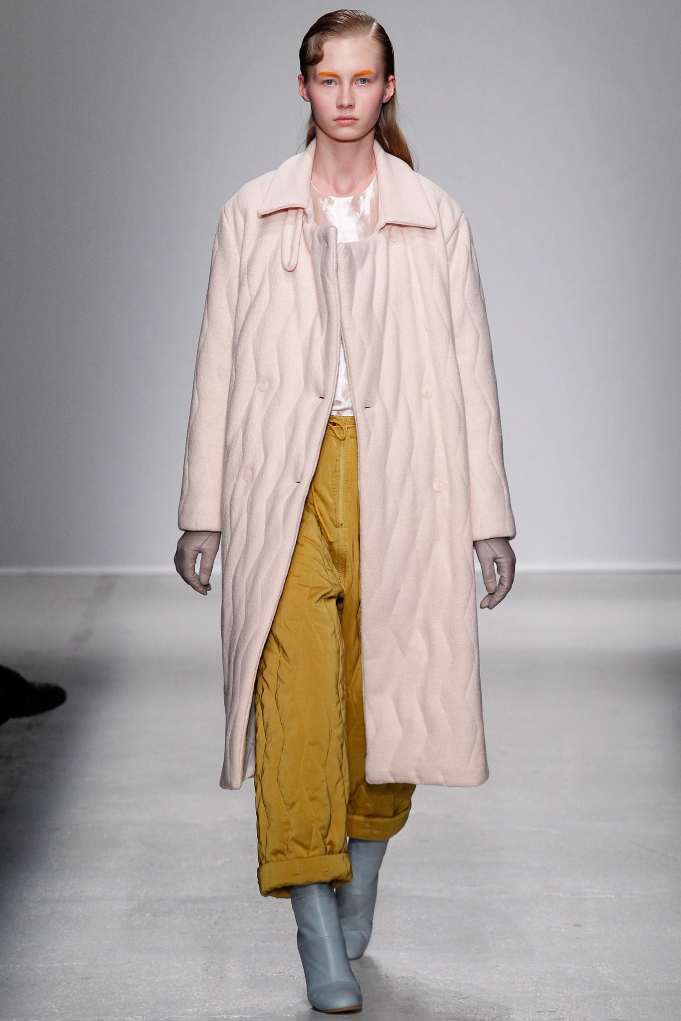 Christian Wijnants F/W 14 Look 44