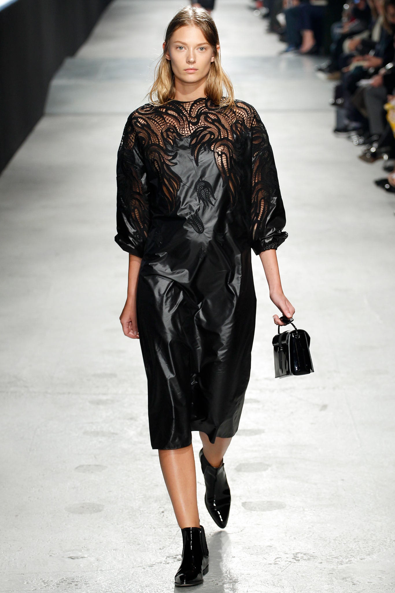 Christopher Kane F/W 14 Look 154