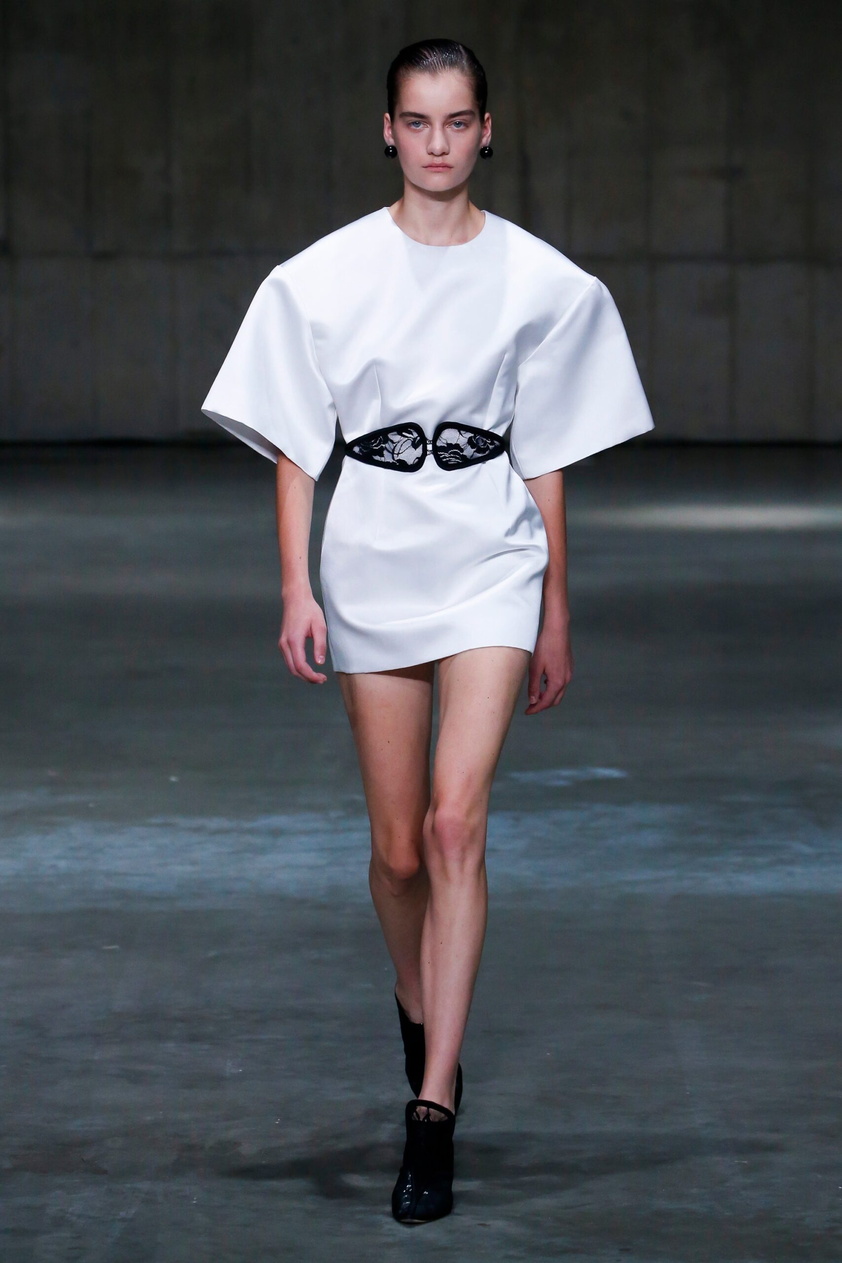Christopher Kane S/S 19 Look 195
