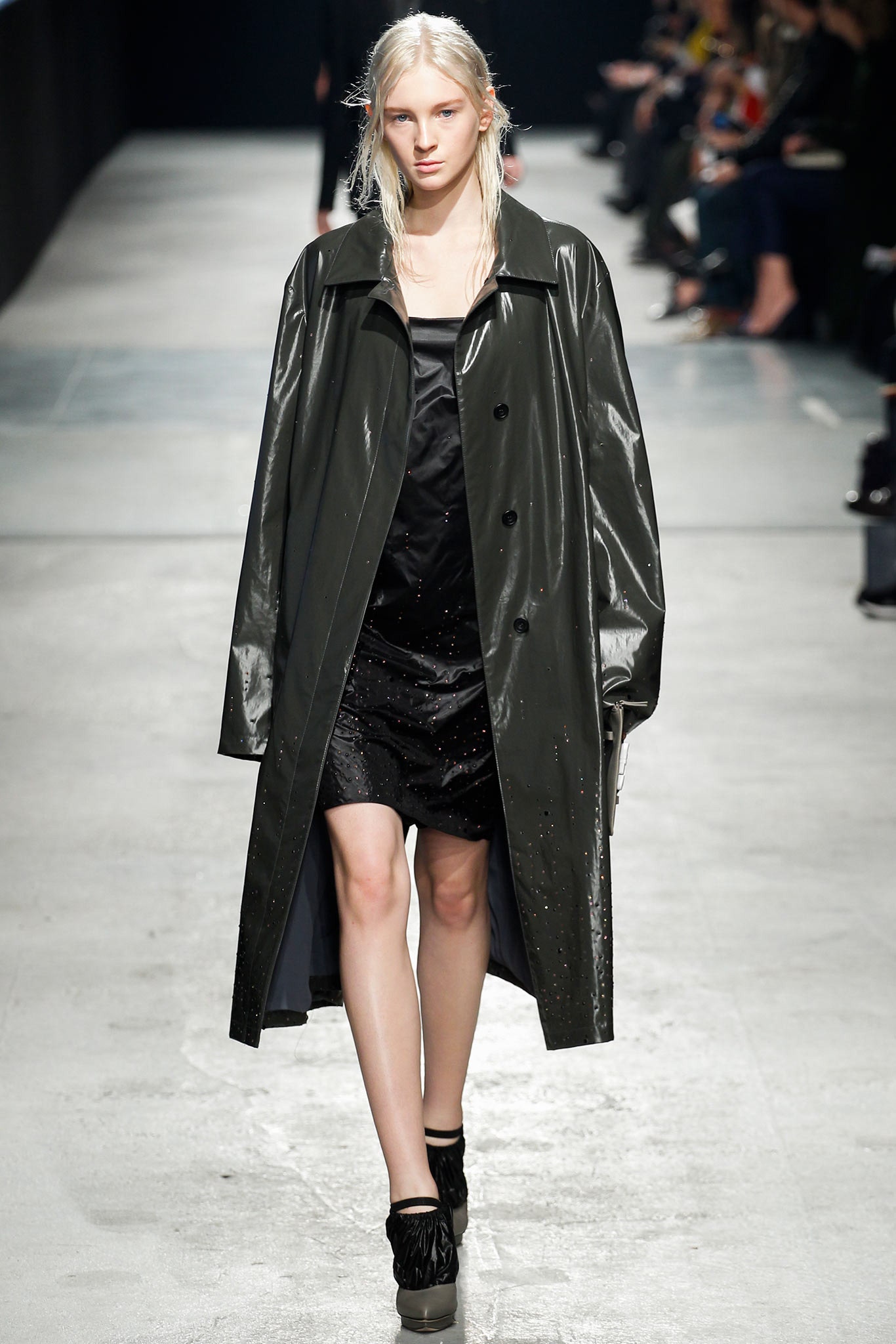 Christopher Kane F/W 14 Look 225