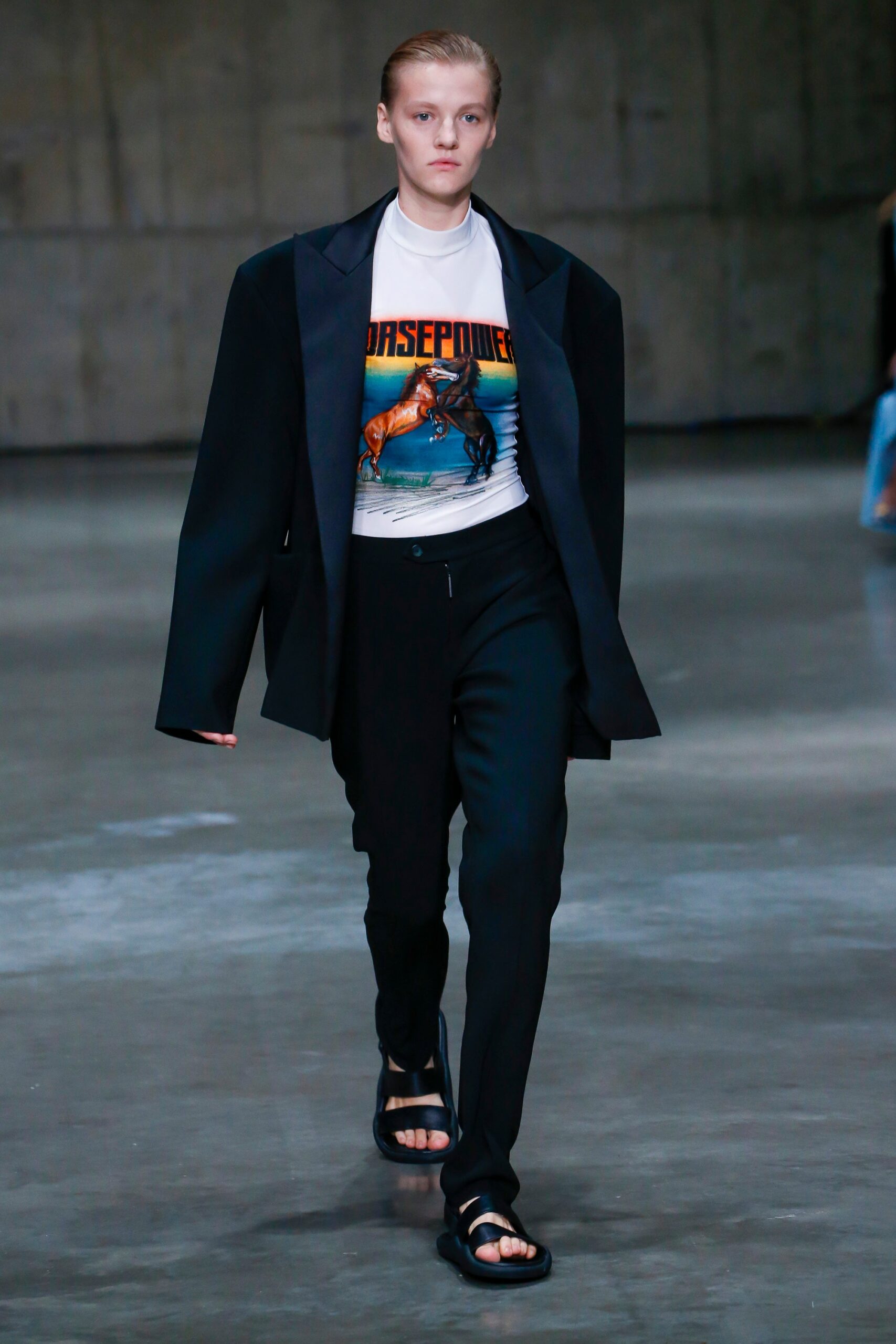 Christopher Kane S/S 19 Look 555
