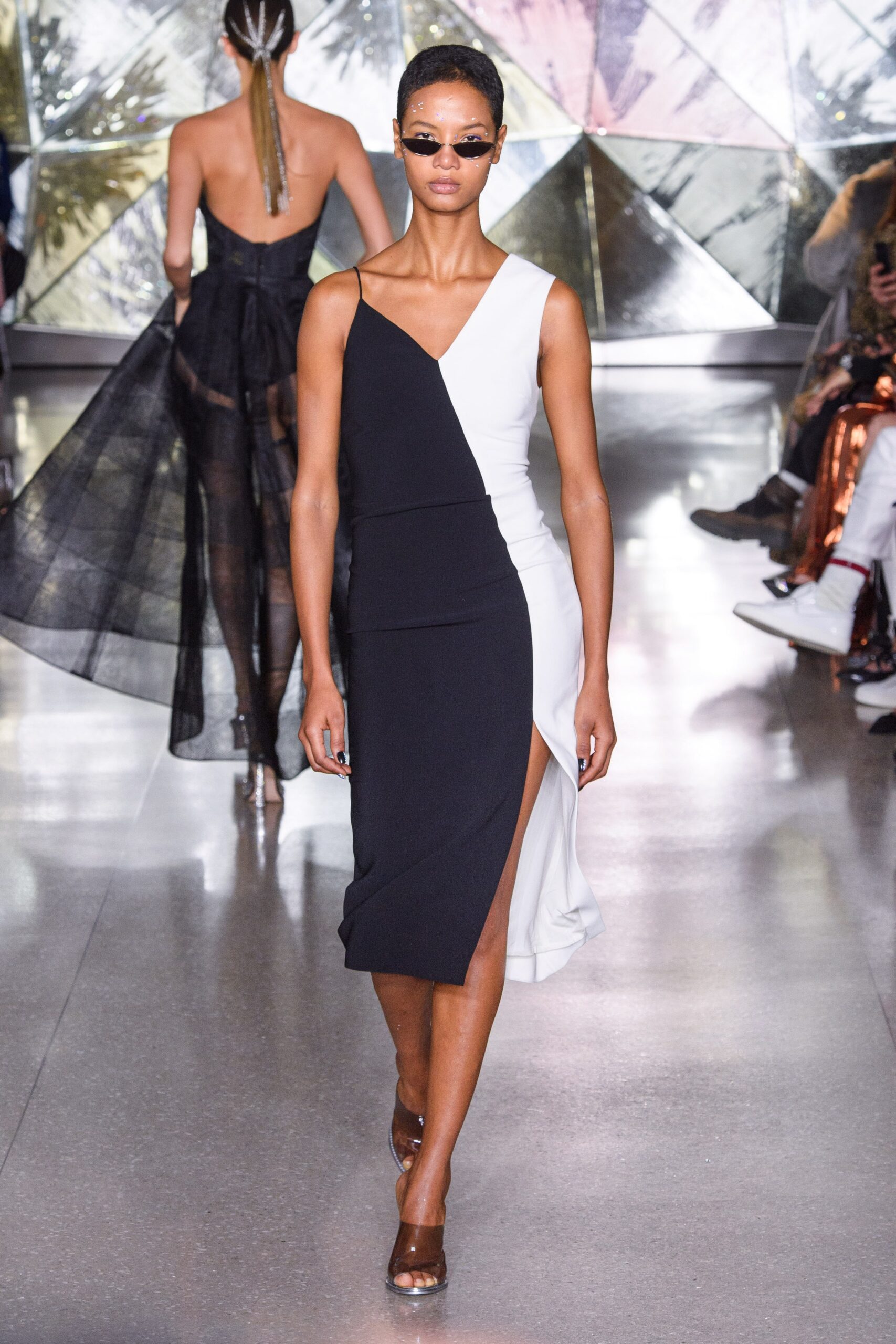 Christian Siriano F/W 19 Look 525