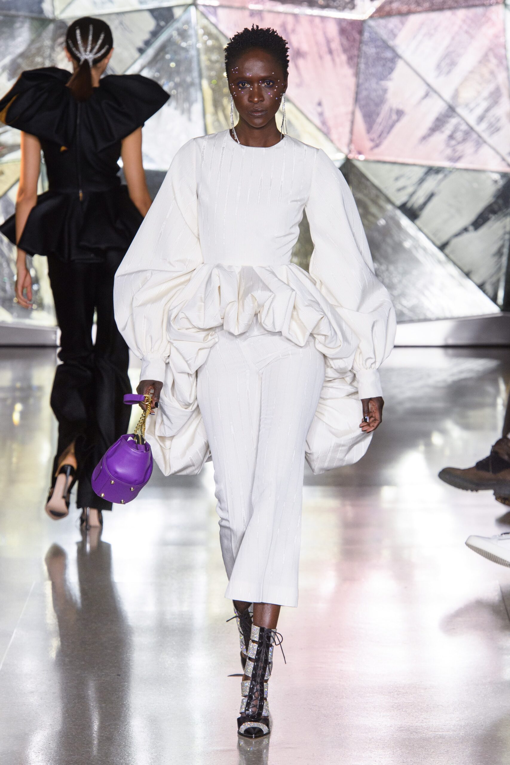 Christian Siriano F/W 19 Look 635