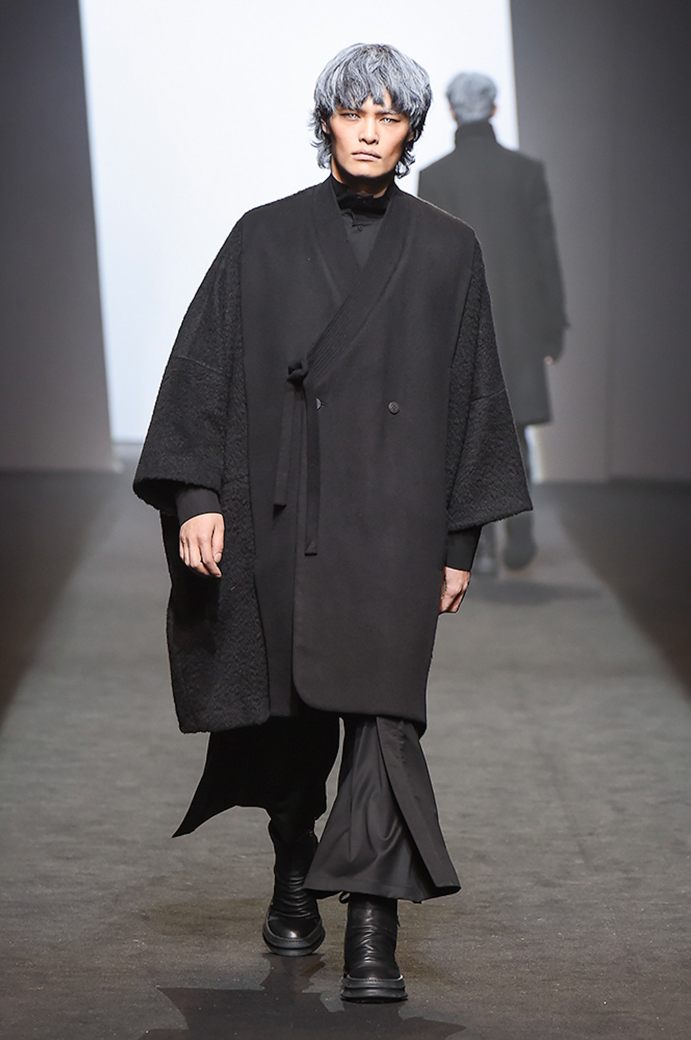 D.Gnak Seoul F/W 17 Look 24