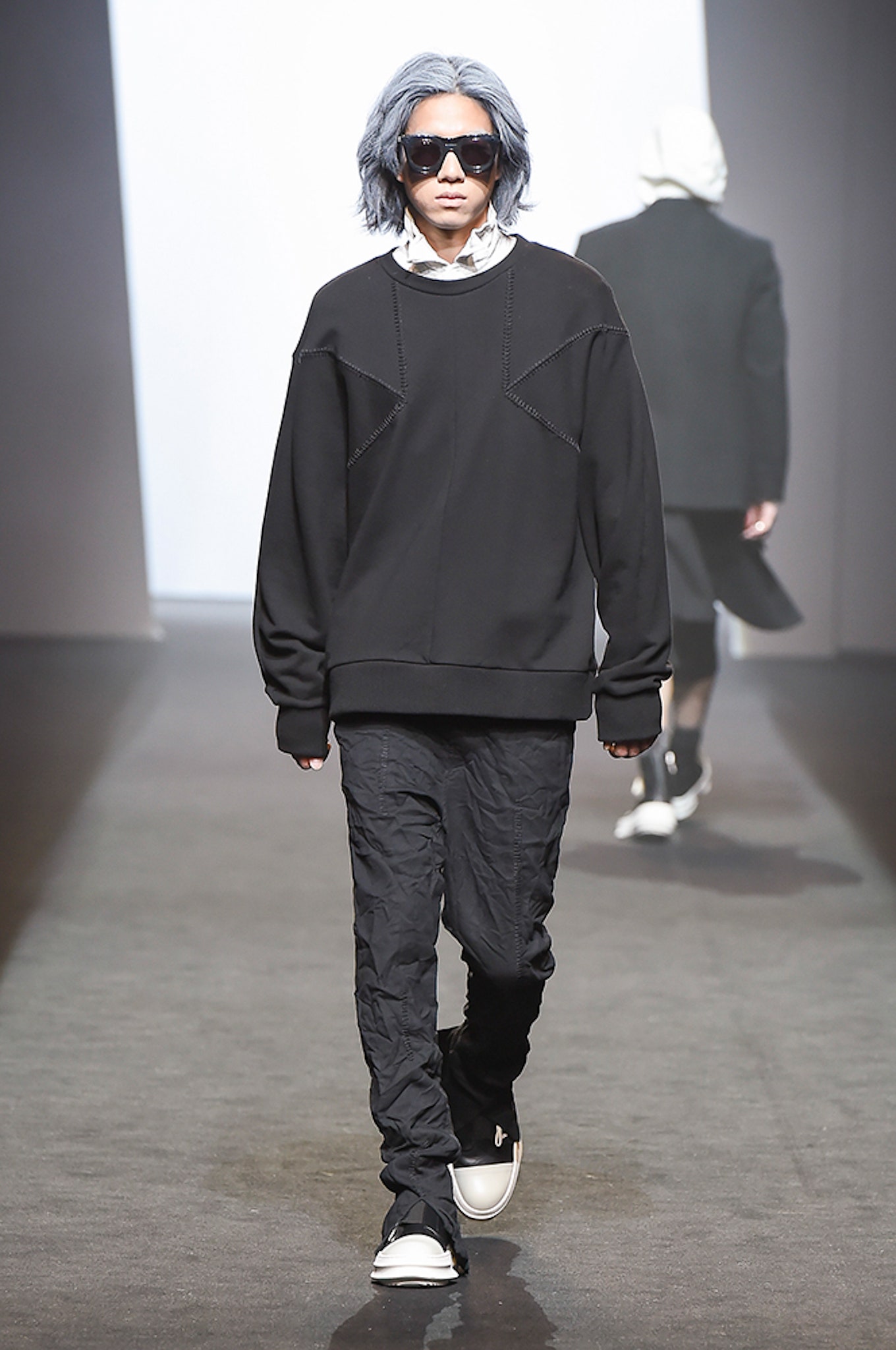 D.Gnak Seoul F/W 17 Look 30