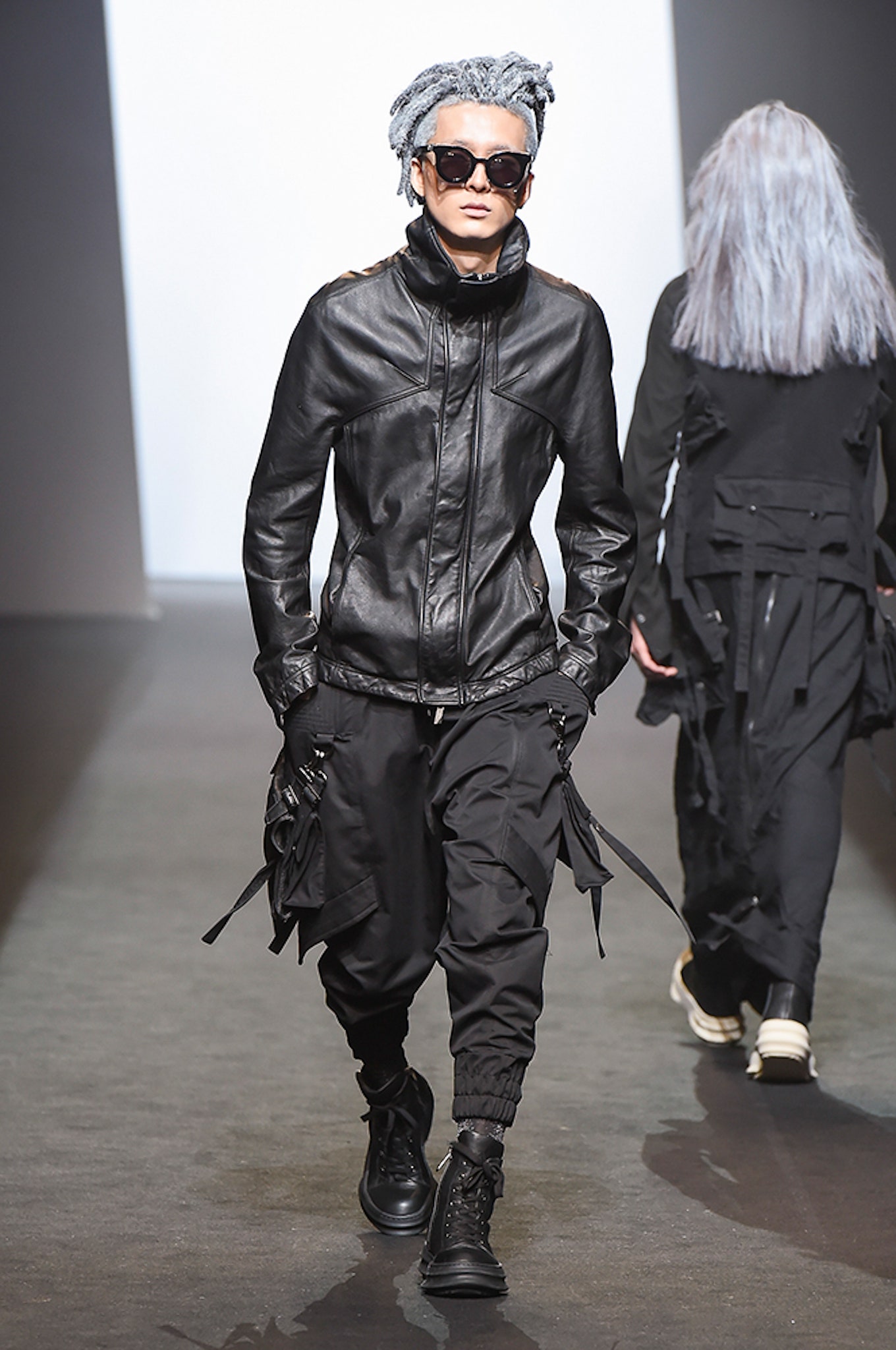 D.Gnak Seoul F/W 17 Look 57