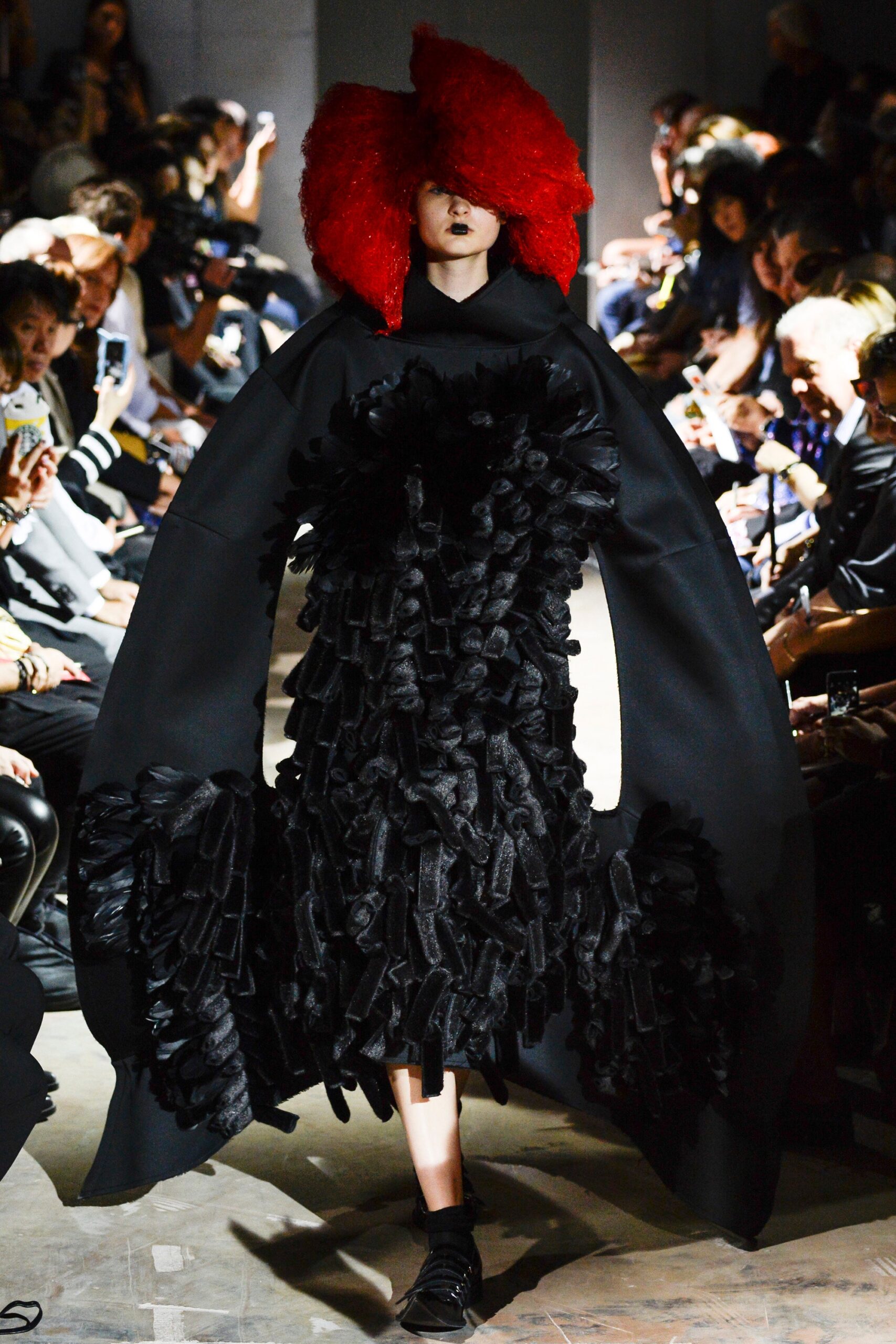 Comme des Garçons S/S 16 Look 1