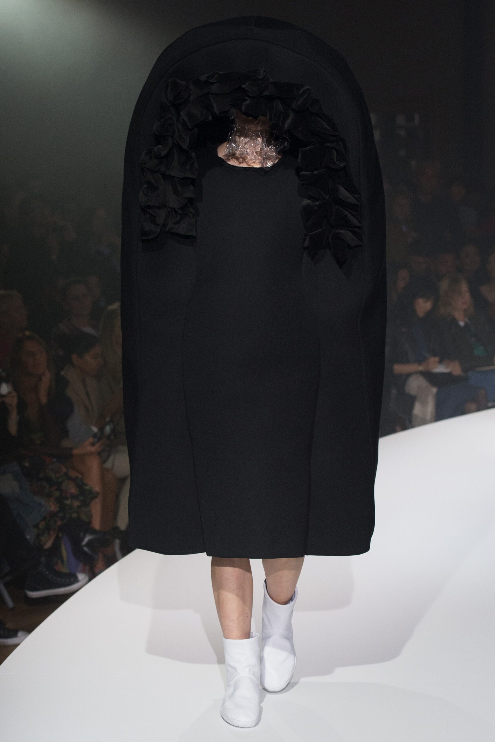Comme des Garçons S/S 17 Look 89
