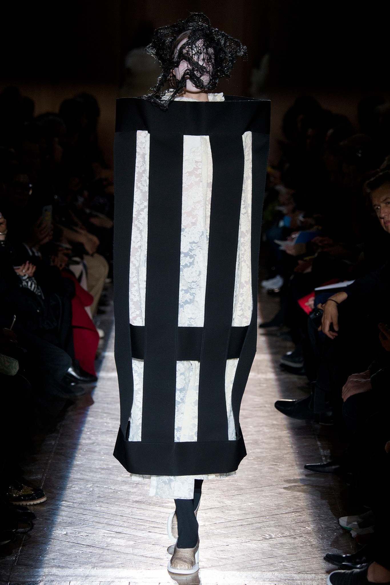 Comme des Garçons F/W 15 Look 129
