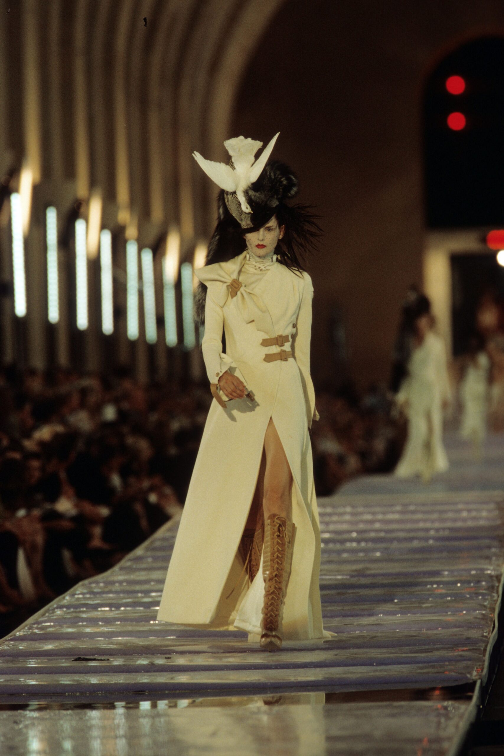 Christian Dior F/W 99 Couture Look 84