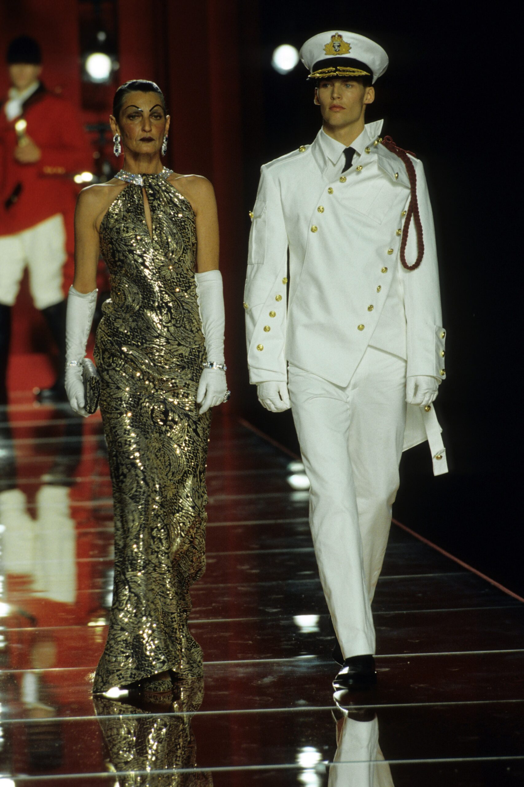 Christian Dior F/W 00 Couture Look 87