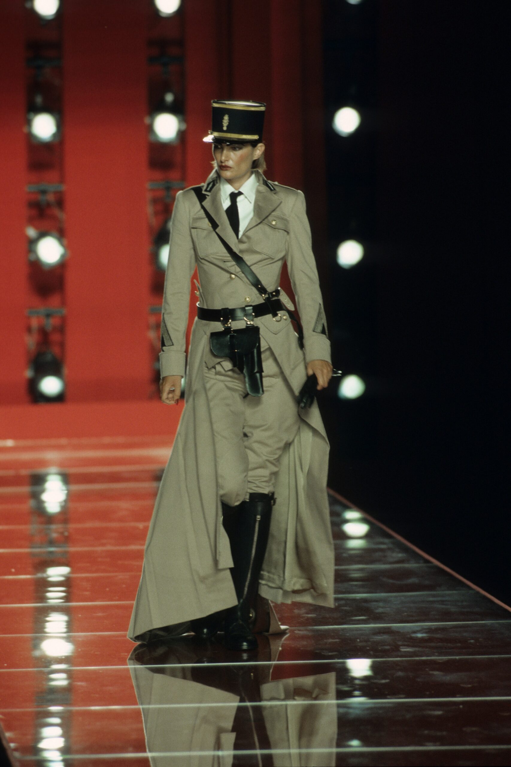 Christian Dior F/W 00 Couture Look 101