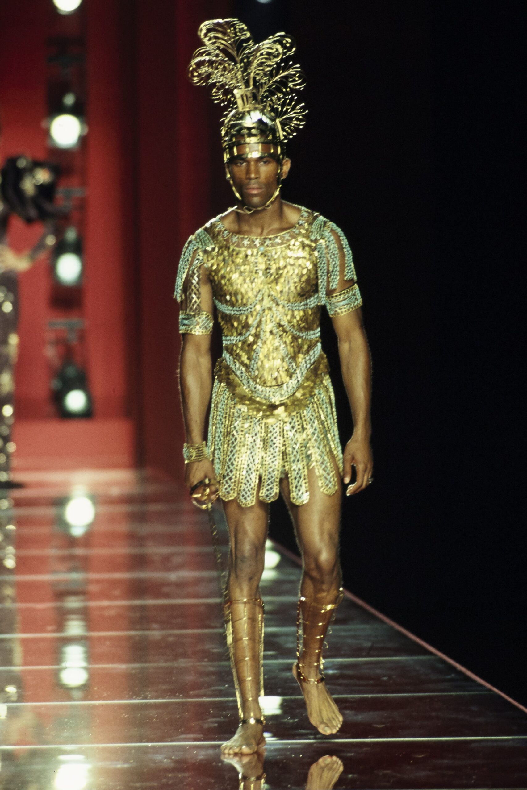 Christian Dior F/W 00 Couture Look 142