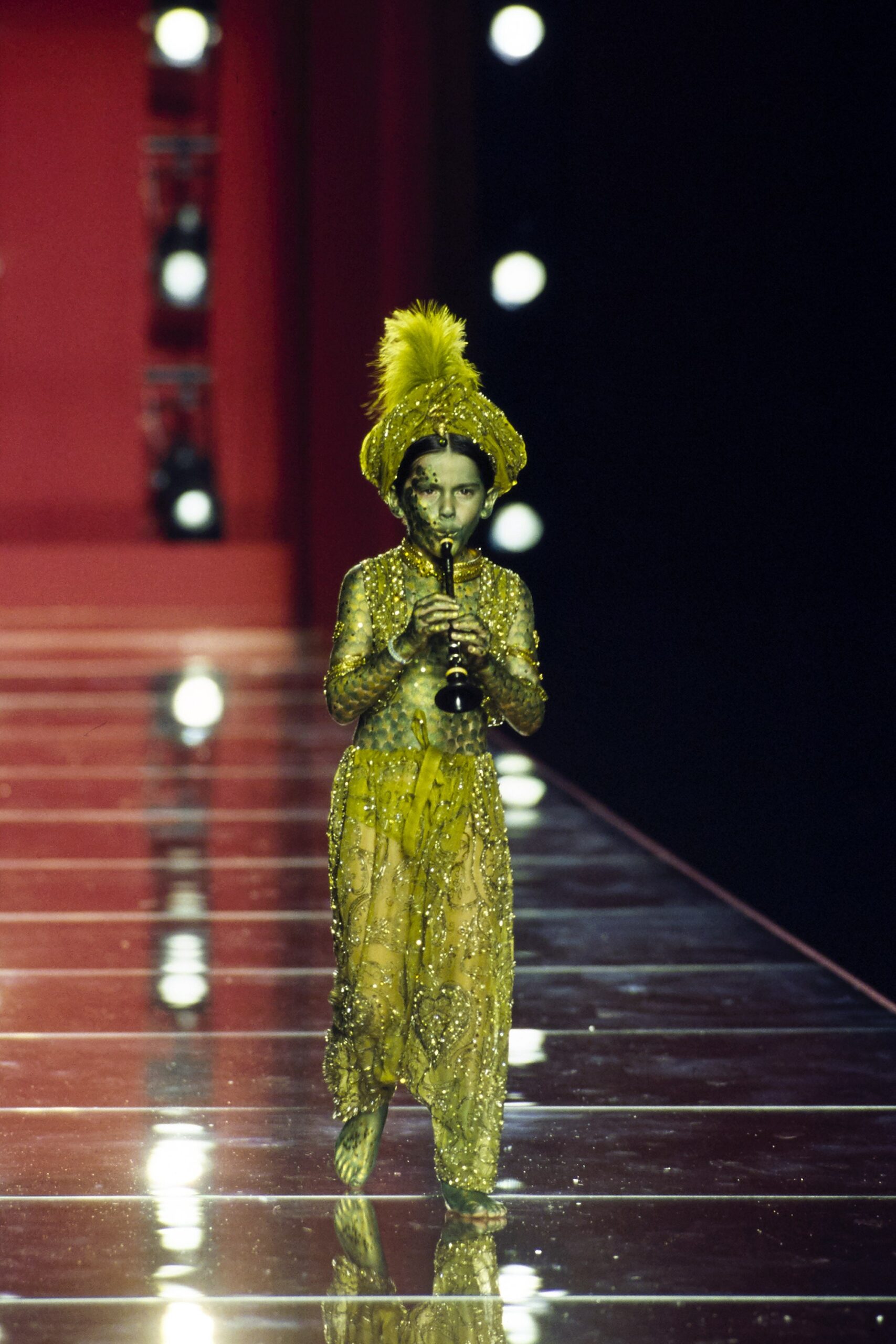 Christian Dior F/W 00 Couture Look 195