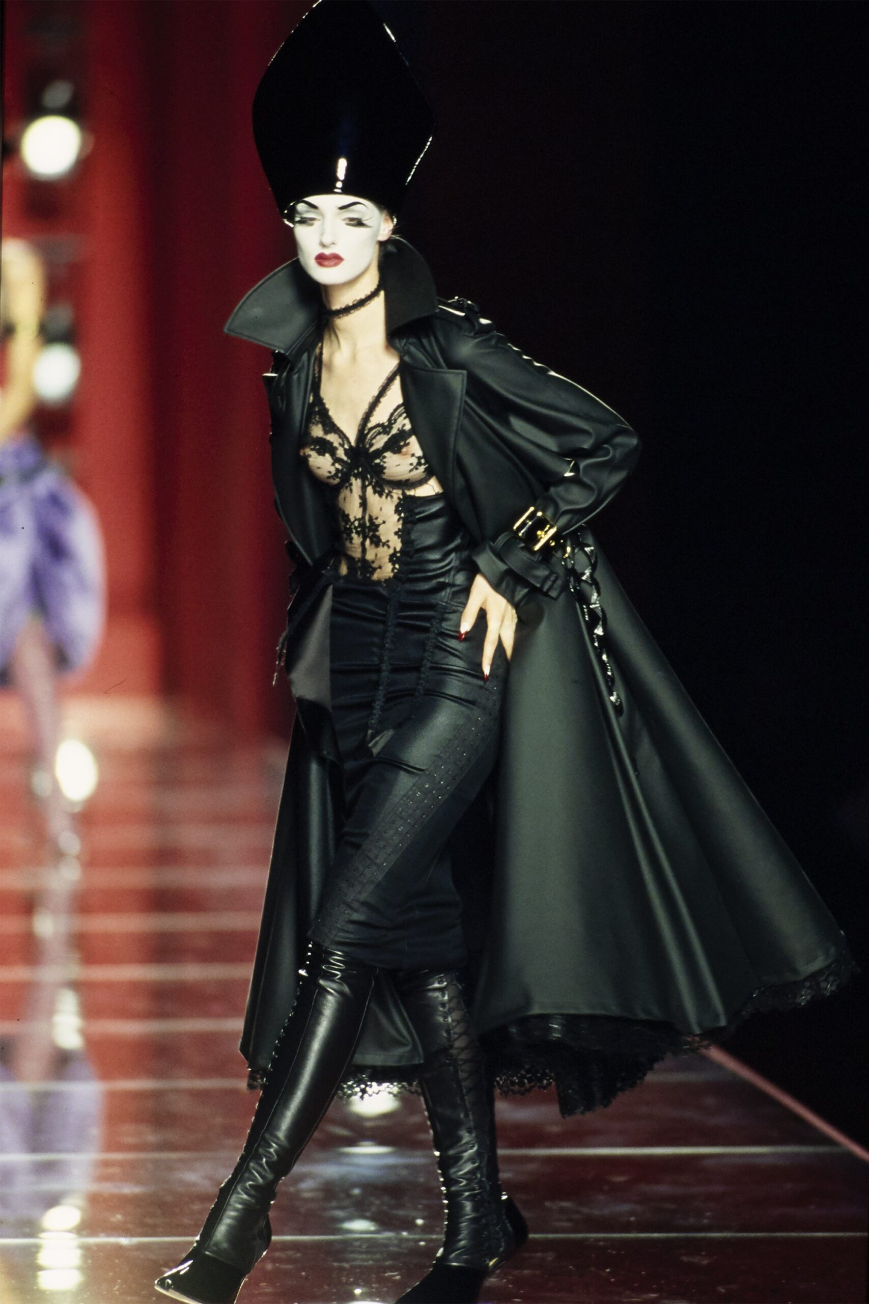 Christian Dior F/W 00 Couture Look 252