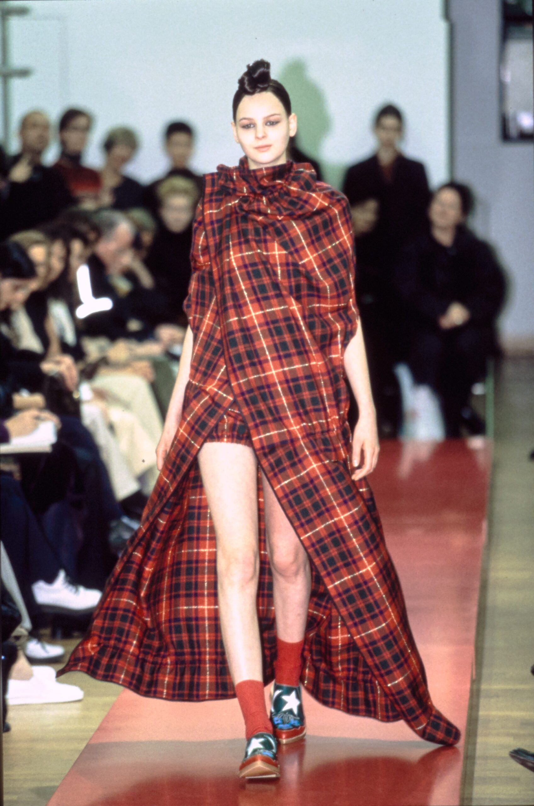 Comme des Garçons F/W 99 Look 1