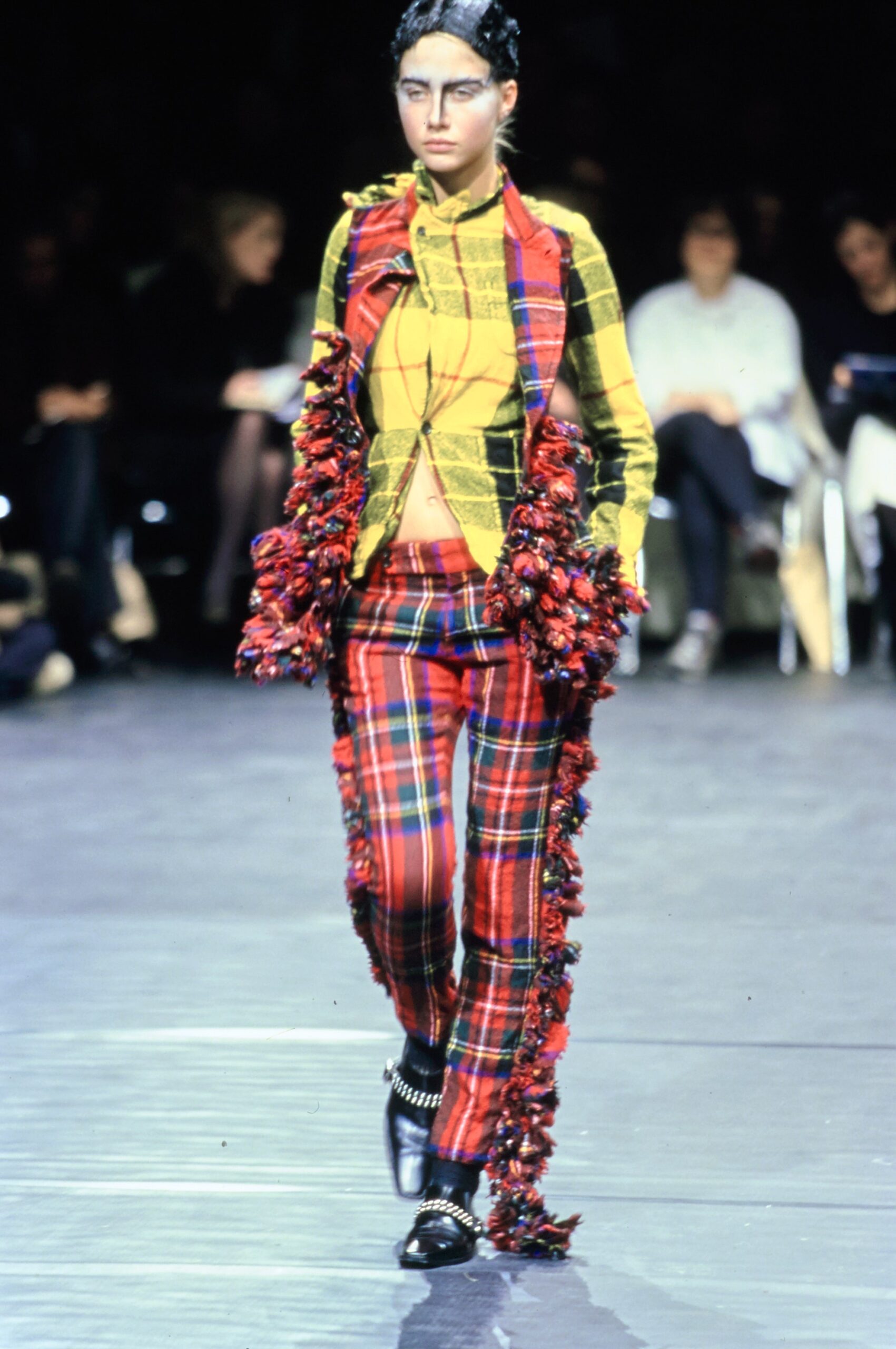 Comme des Garçons F/W 00 Look 69