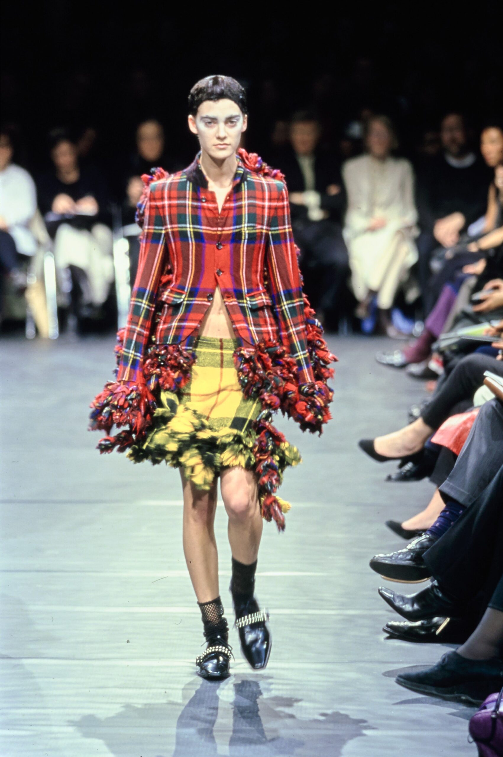 Comme des Garçons F/W 00 Look 124