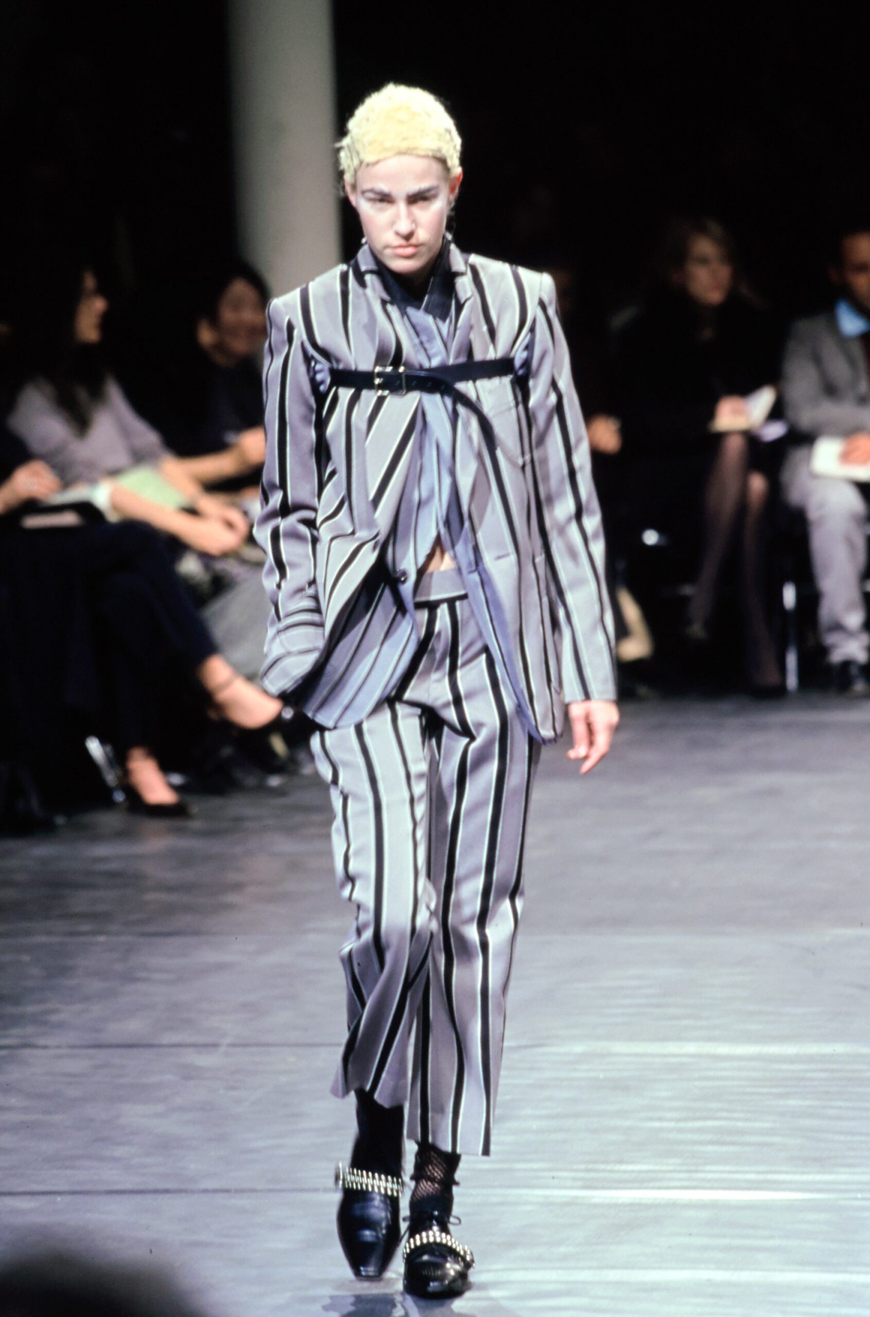 Comme des Garçons F/W 00 Look 423