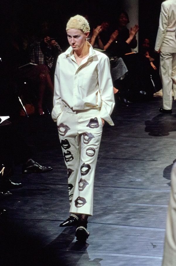 Comme des Garçons F/W 00 Look 882