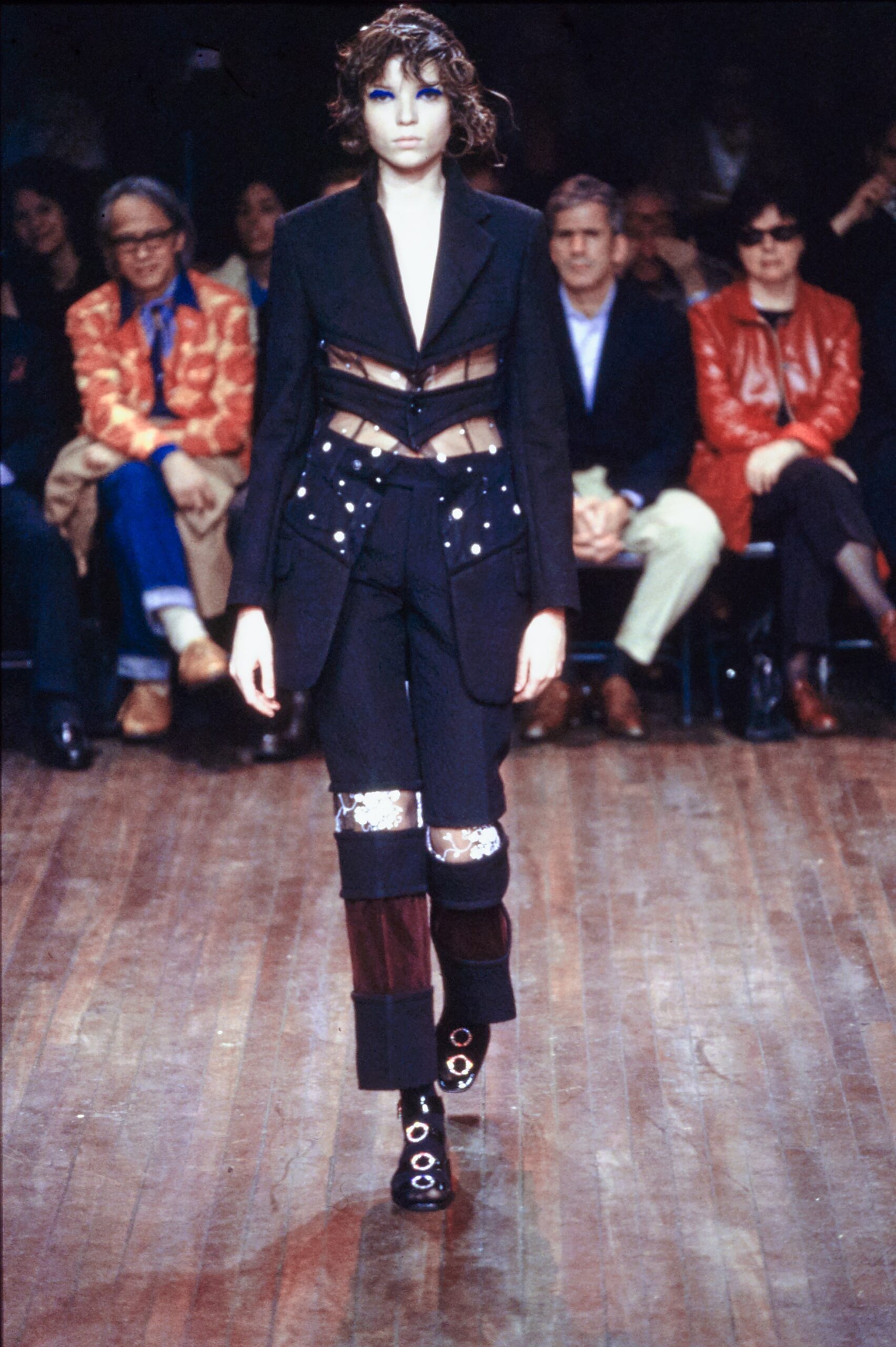Comme des Garçons F/W 01 Look 5