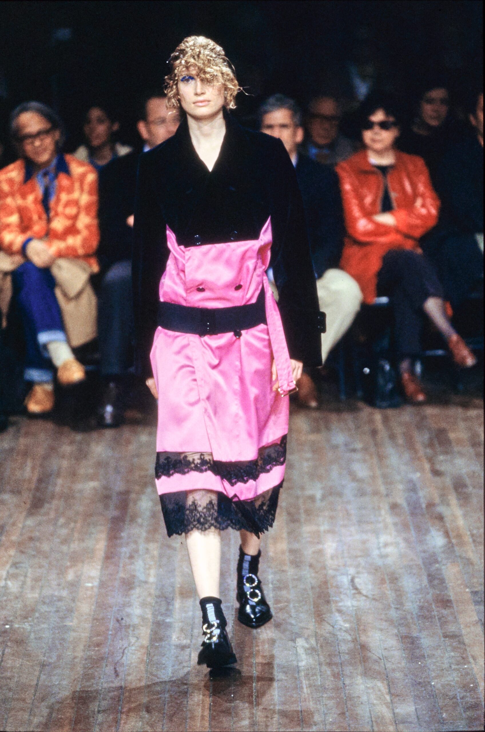 Comme des Garçons F/W 01 Look 51