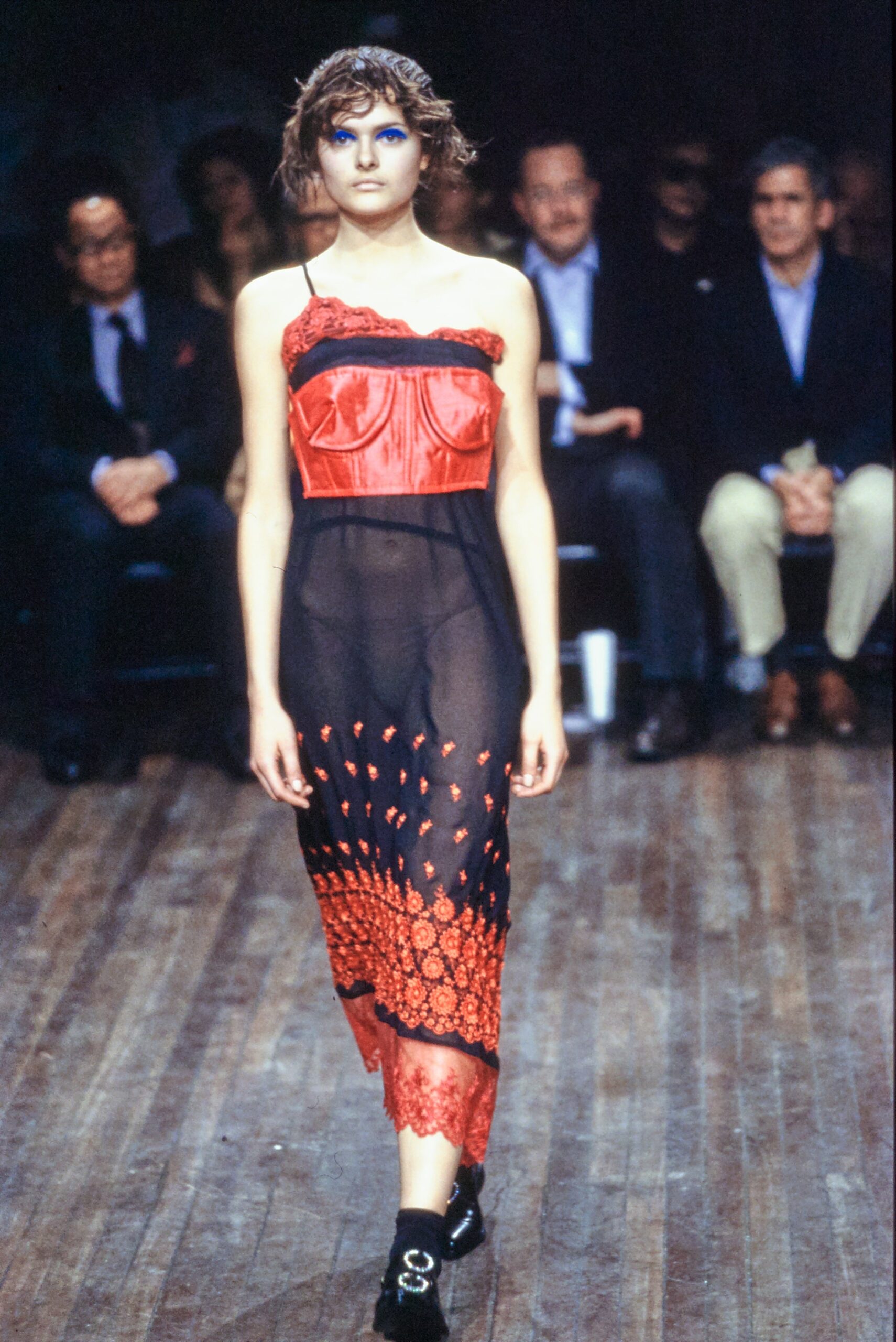 Comme des Garçons F/W 01 Look 112