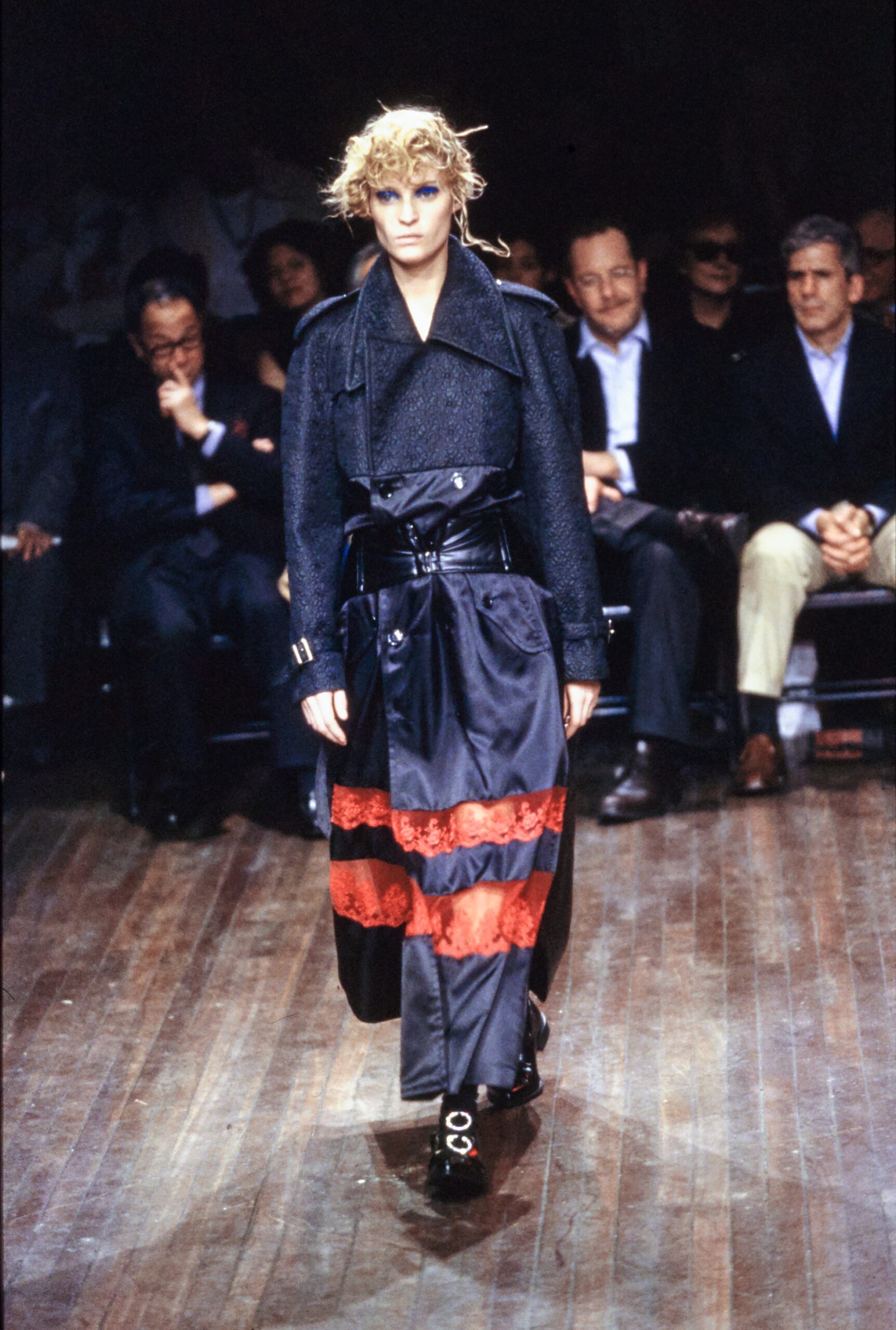 Comme des Garçons F/W 01 Look 526