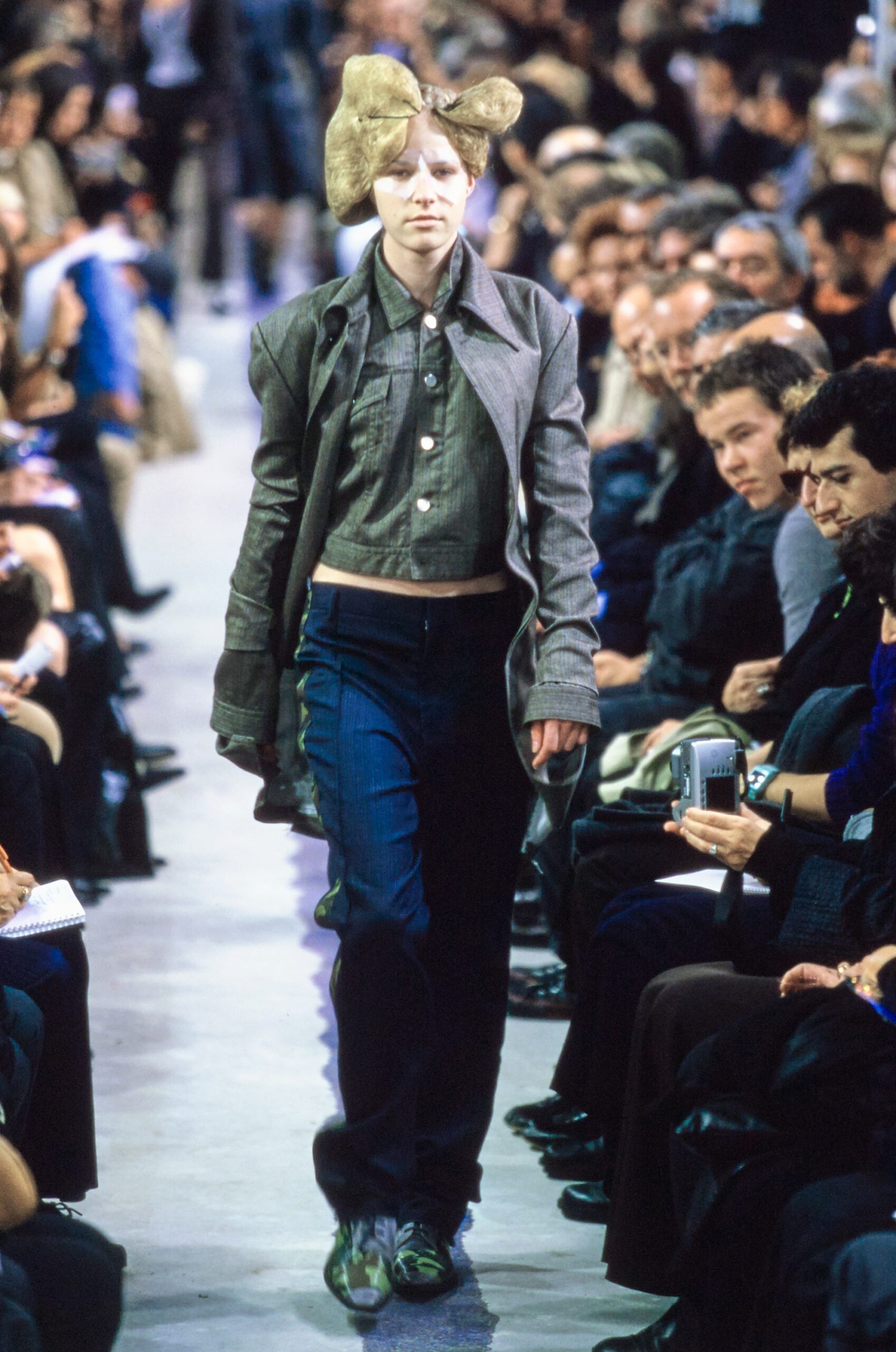 Comme des Garçons S/S 01 Look 21