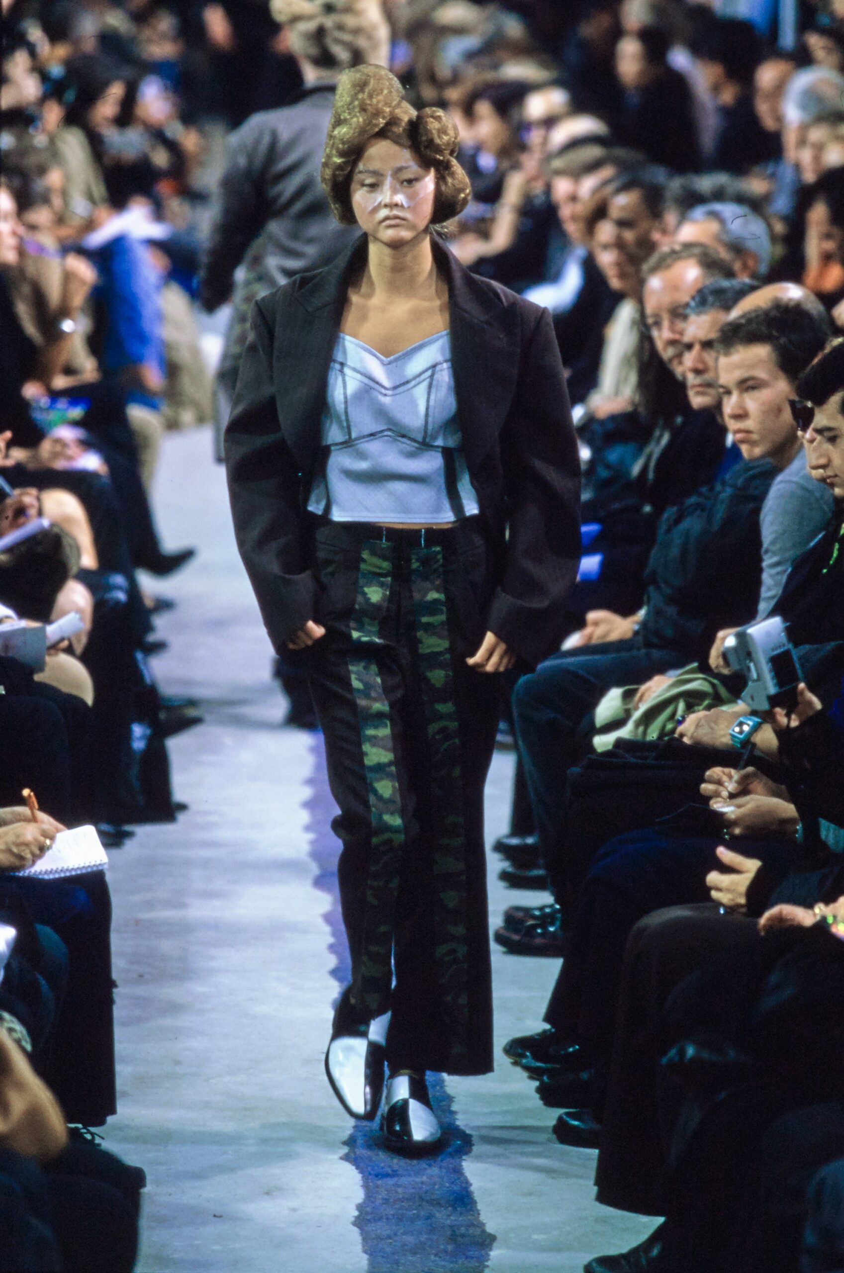 Comme des Garçons S/S 01 Look 25