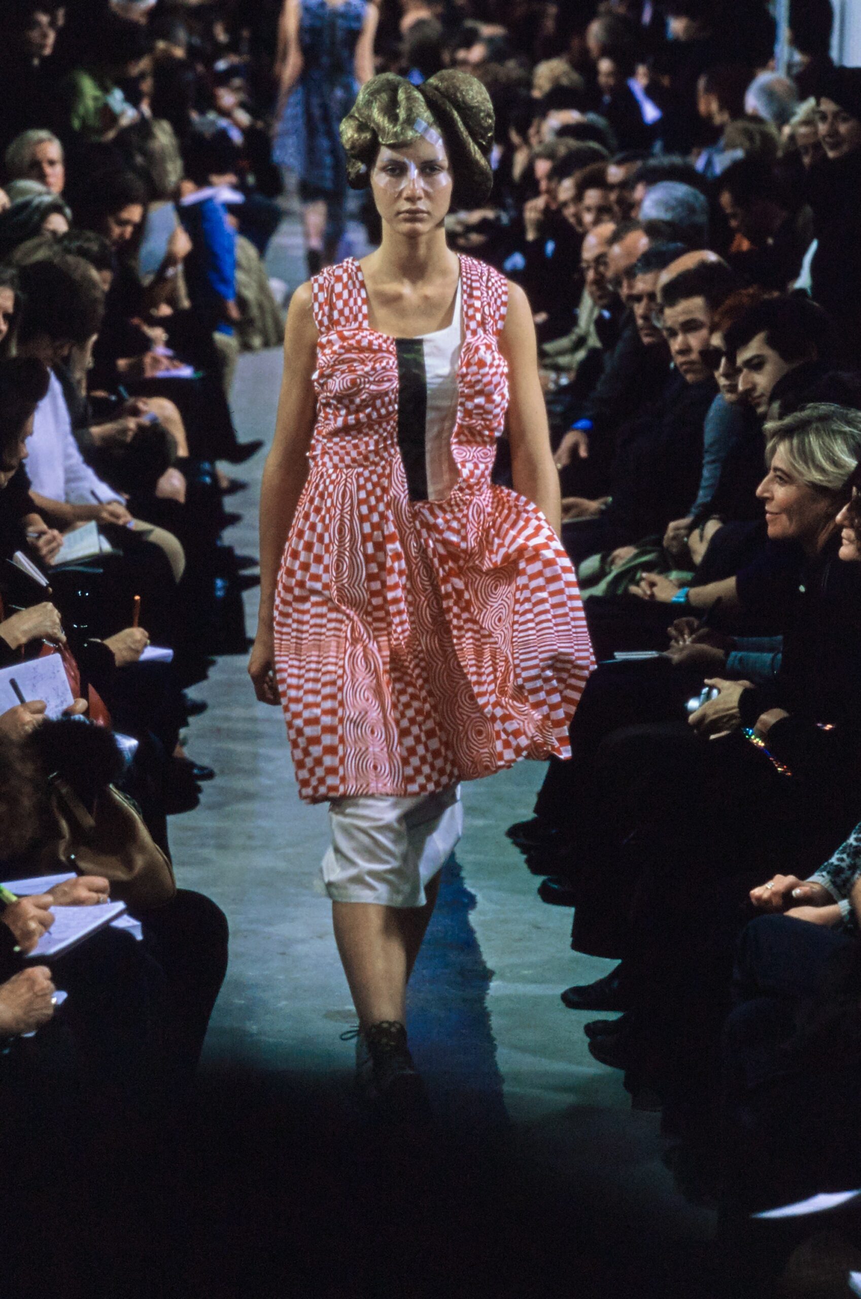 Comme des Garçons S/S 01 Look 103