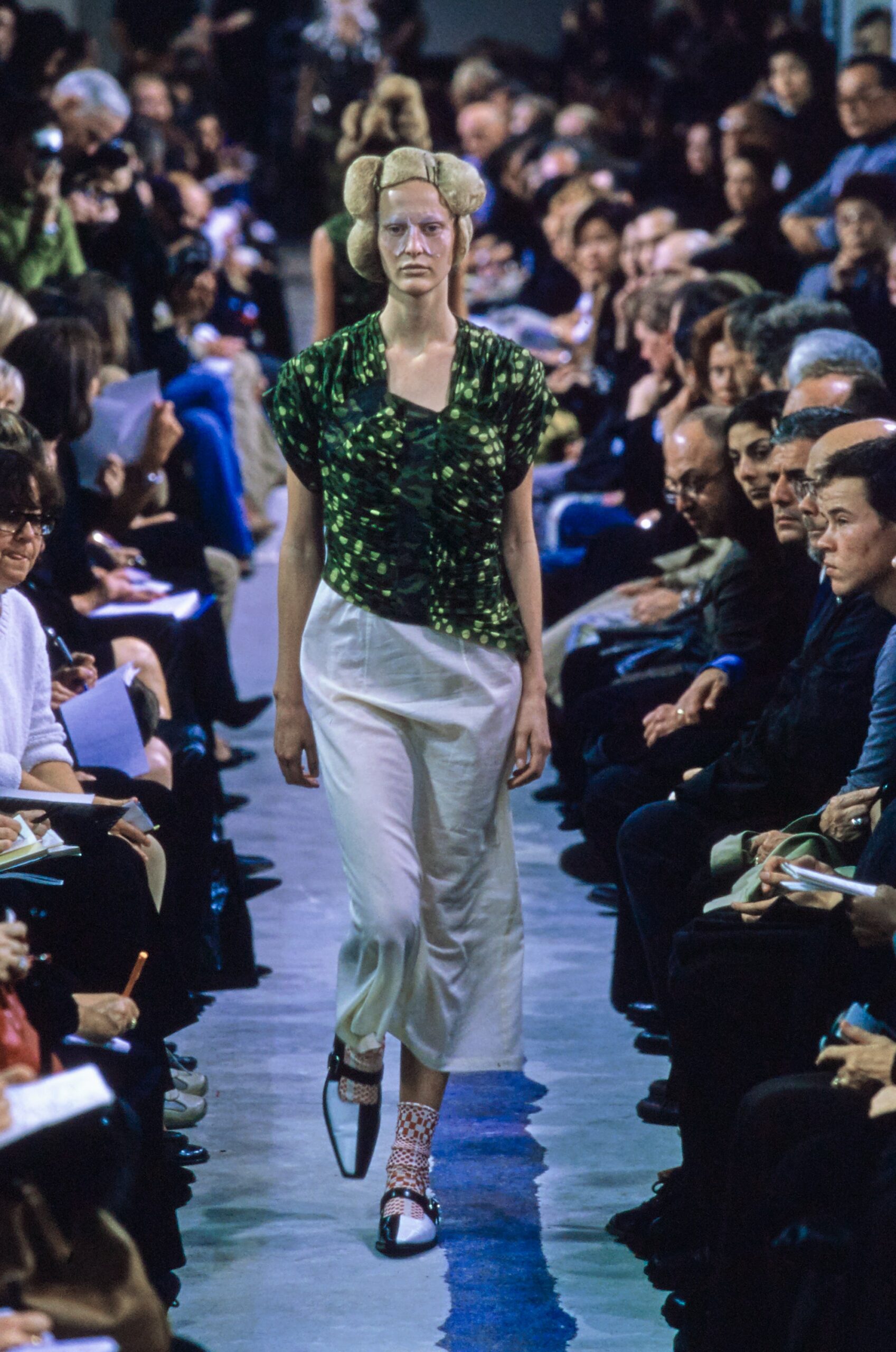 Comme des Garçons S/S 01 Look 231