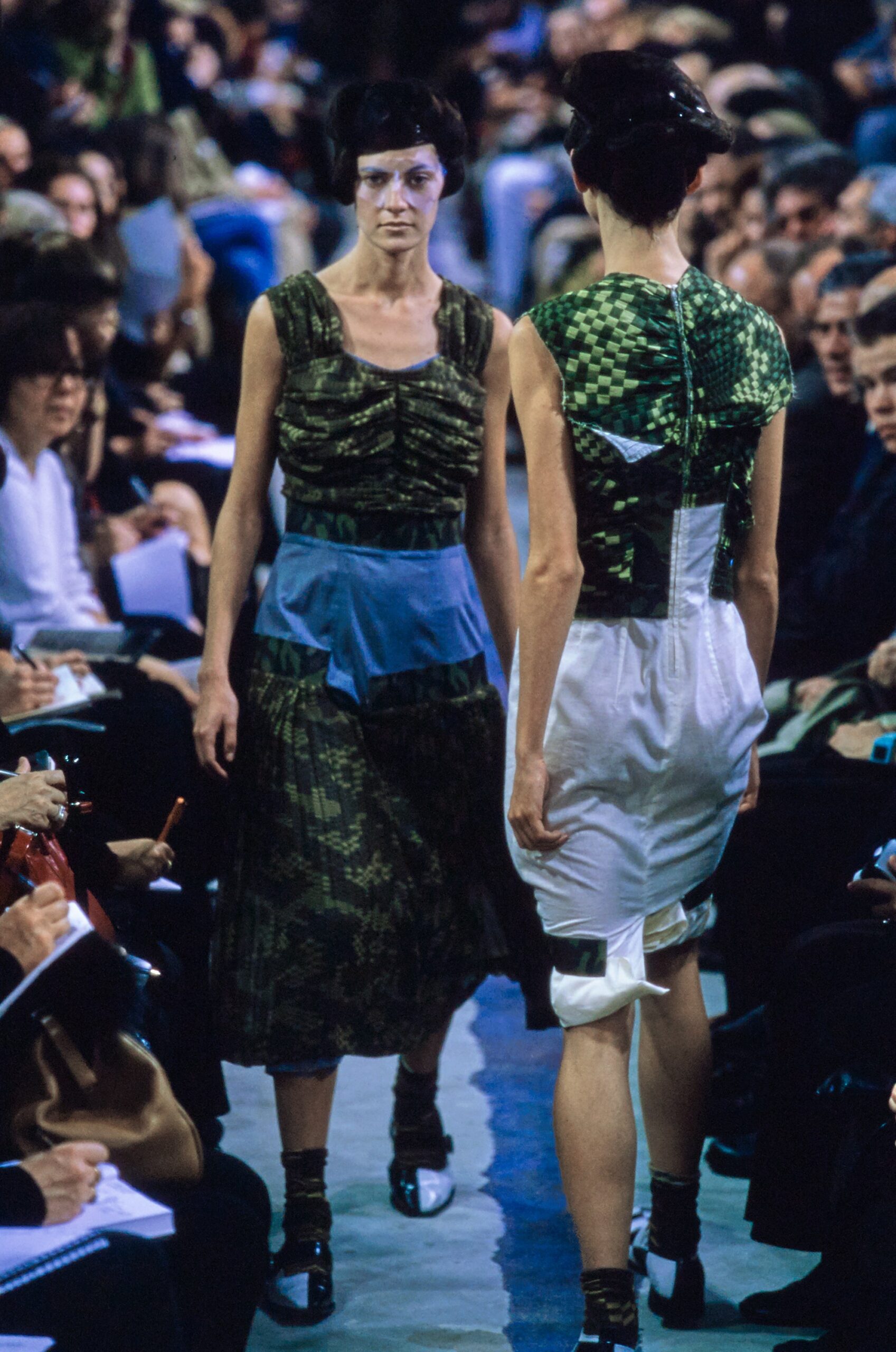 Comme des Garçons S/S 01 Look 275