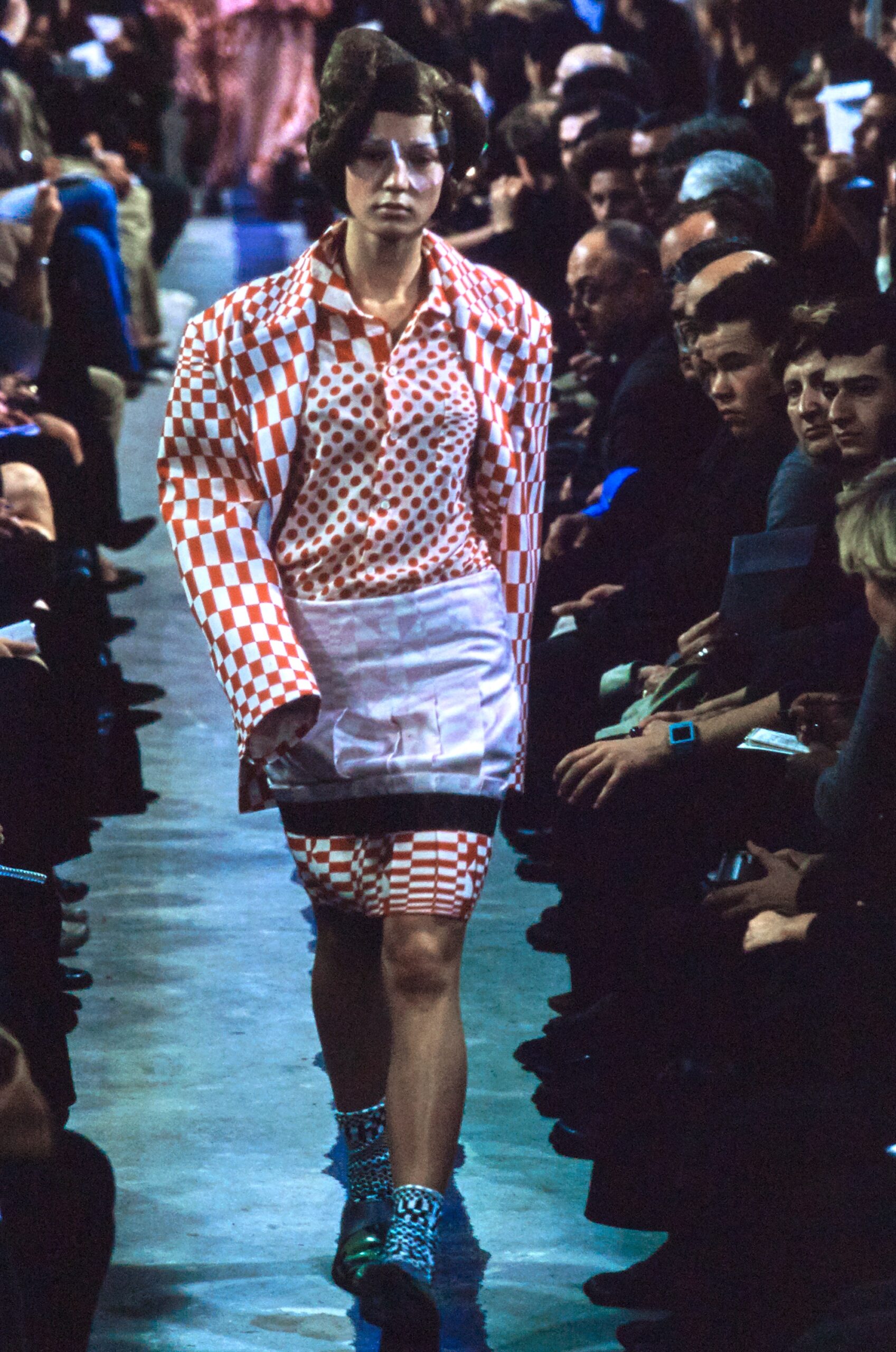 Comme des Garçons S/S 01 Look 369