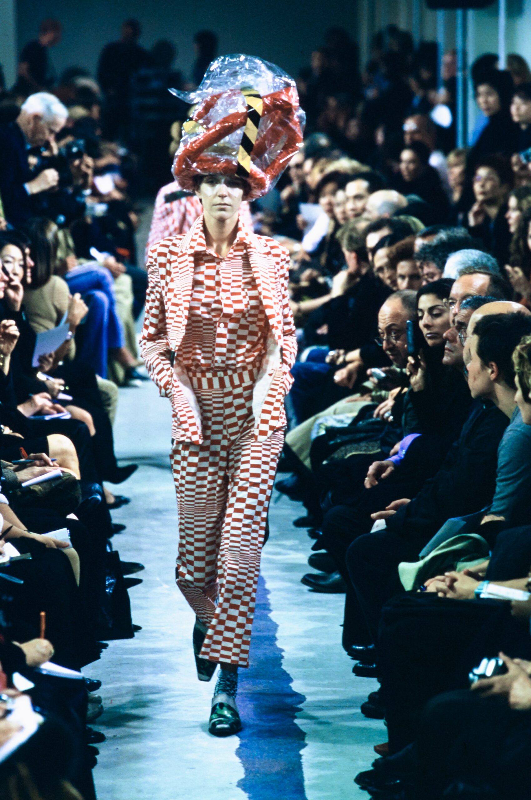 Comme des Garçons S/S 01 Look 395