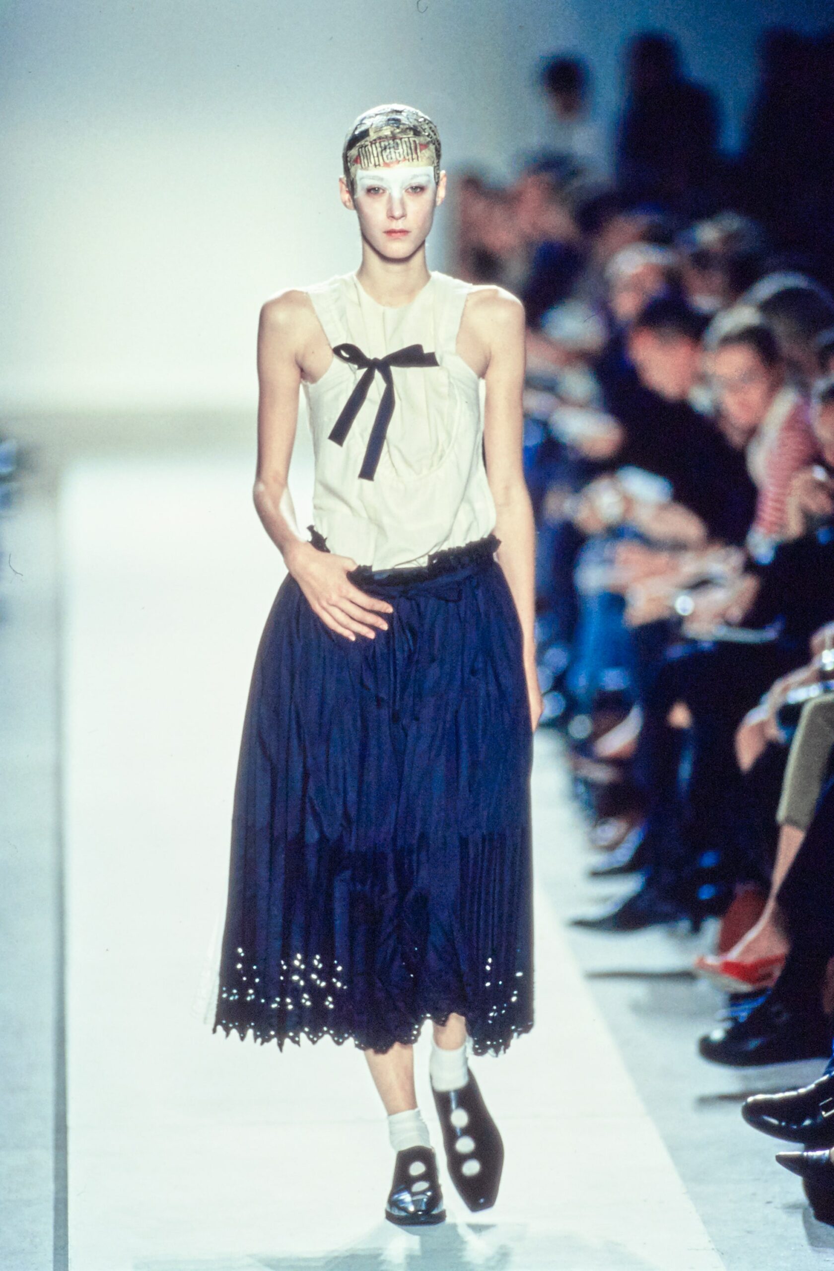 Comme des Garçons S/S 02 Look 47