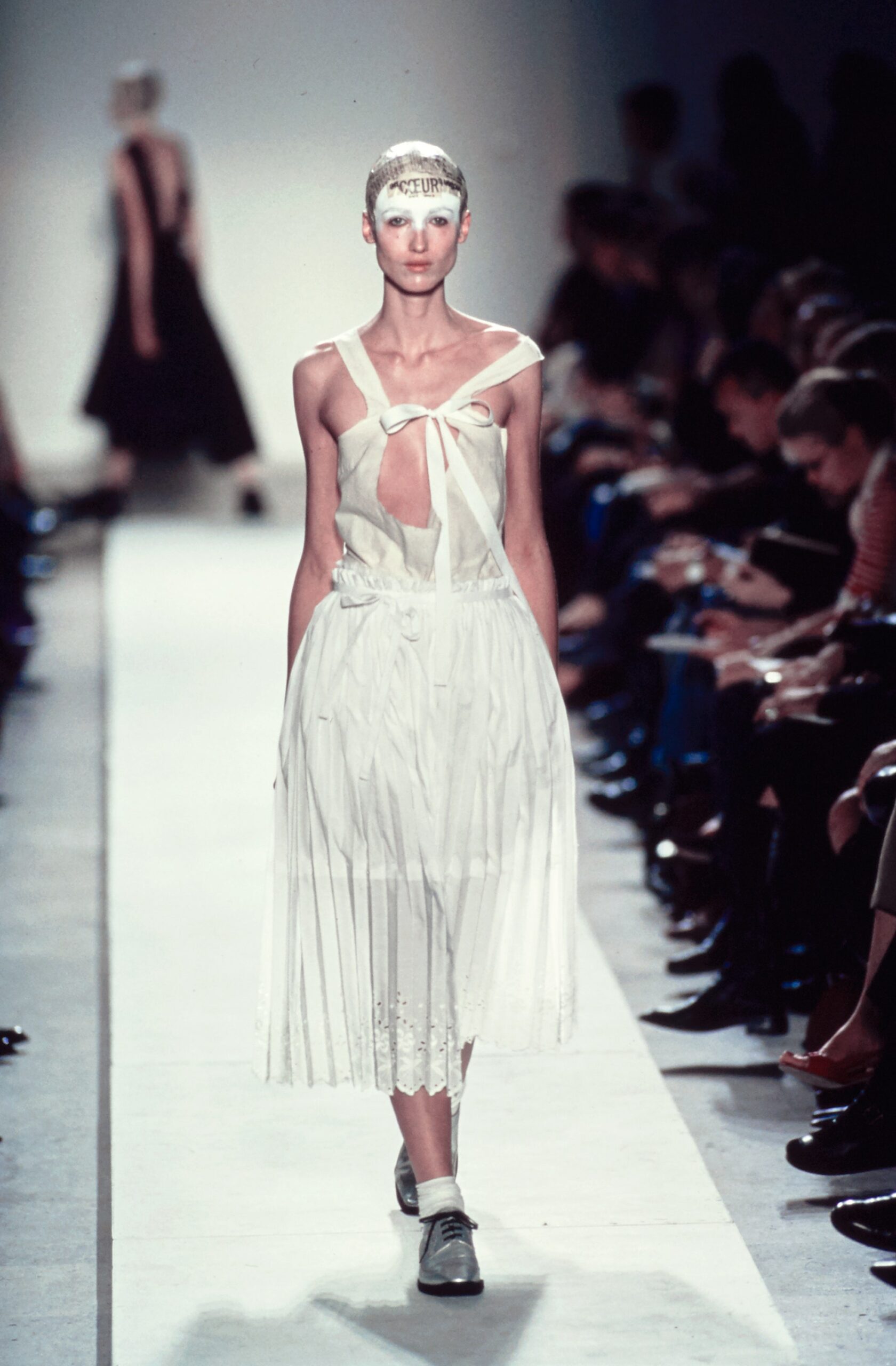 Comme des Garçons S/S 02 Look 58