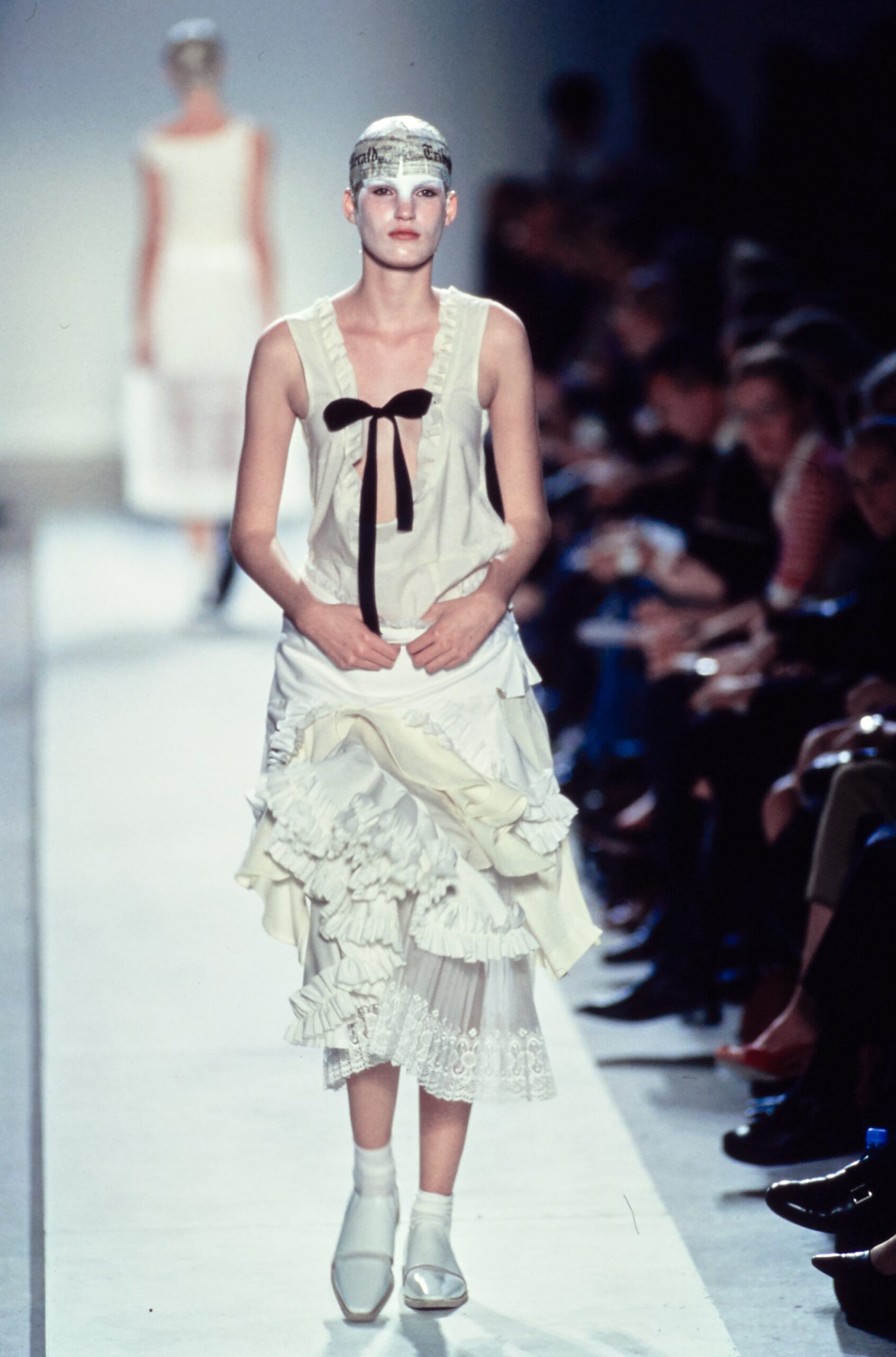 Comme des Garçons S/S 02 Look 63