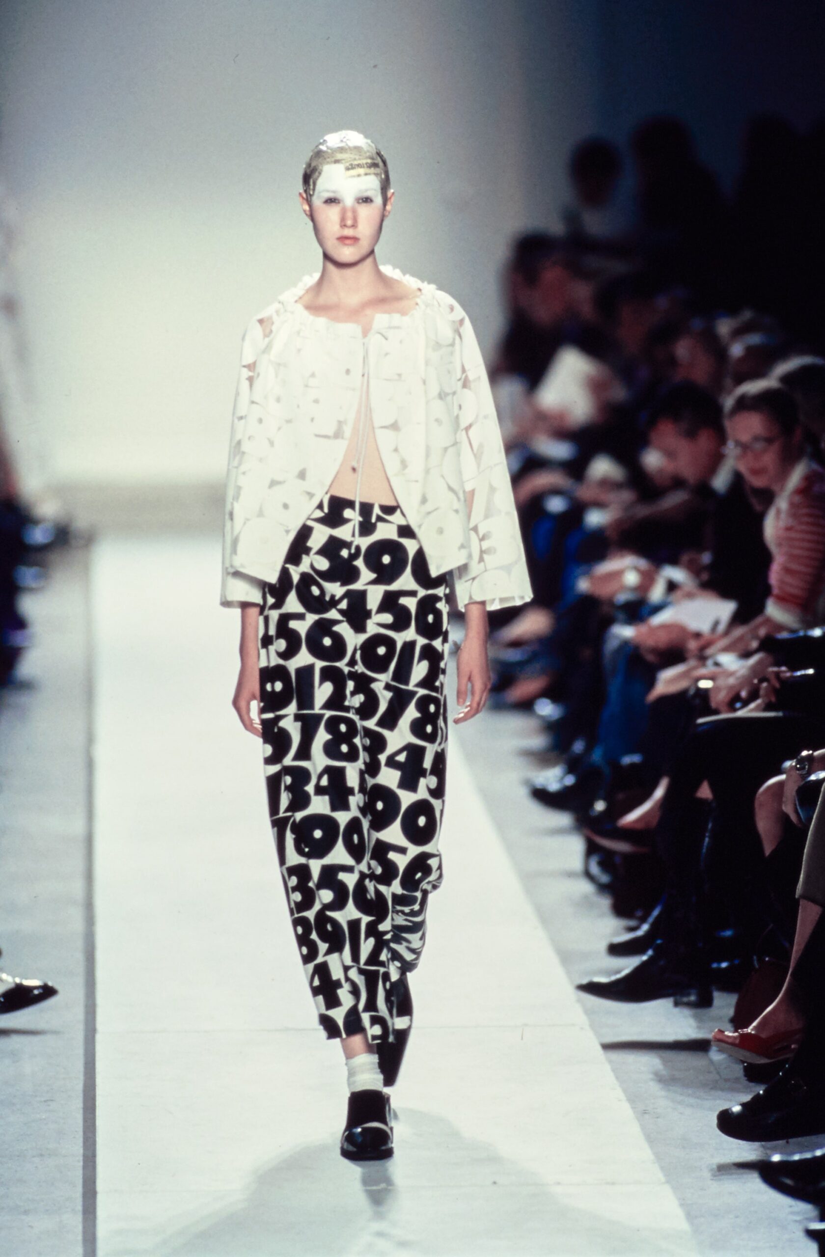 Comme des Garçons S/S 02 Look 86