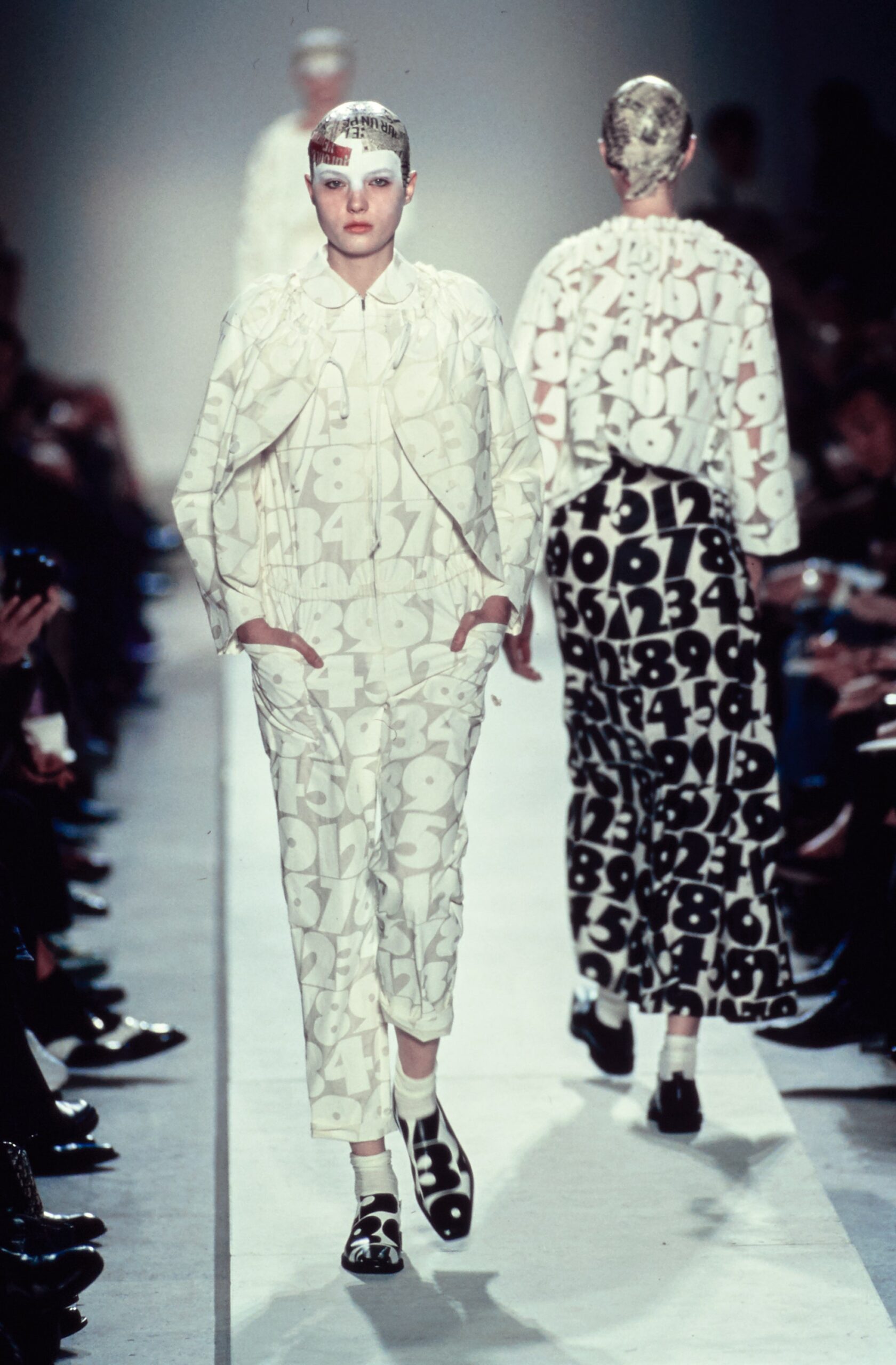 Comme des Garçons S/S 02 Look 95