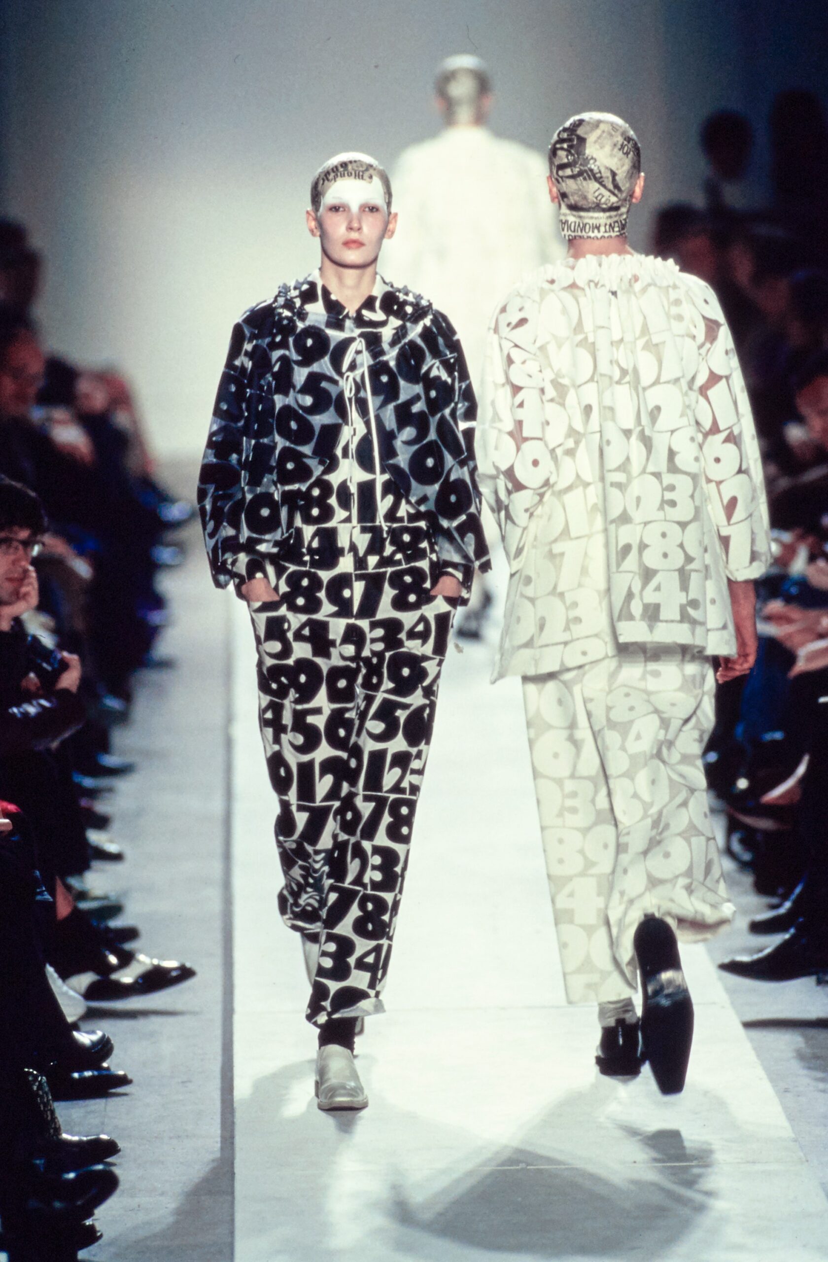 Comme des Garçons S/S 02 Look 107
