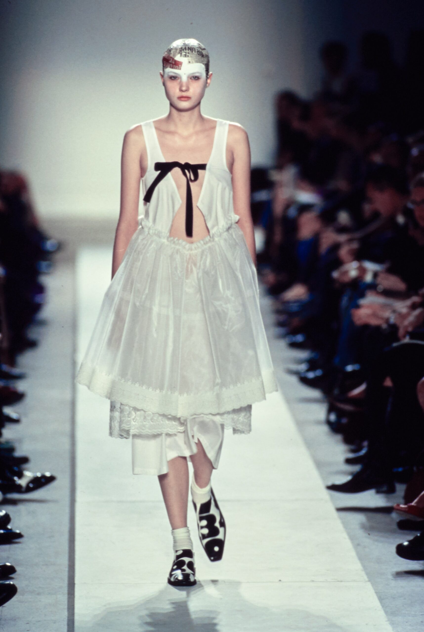 Comme des Garçons S/S 02 Look 172