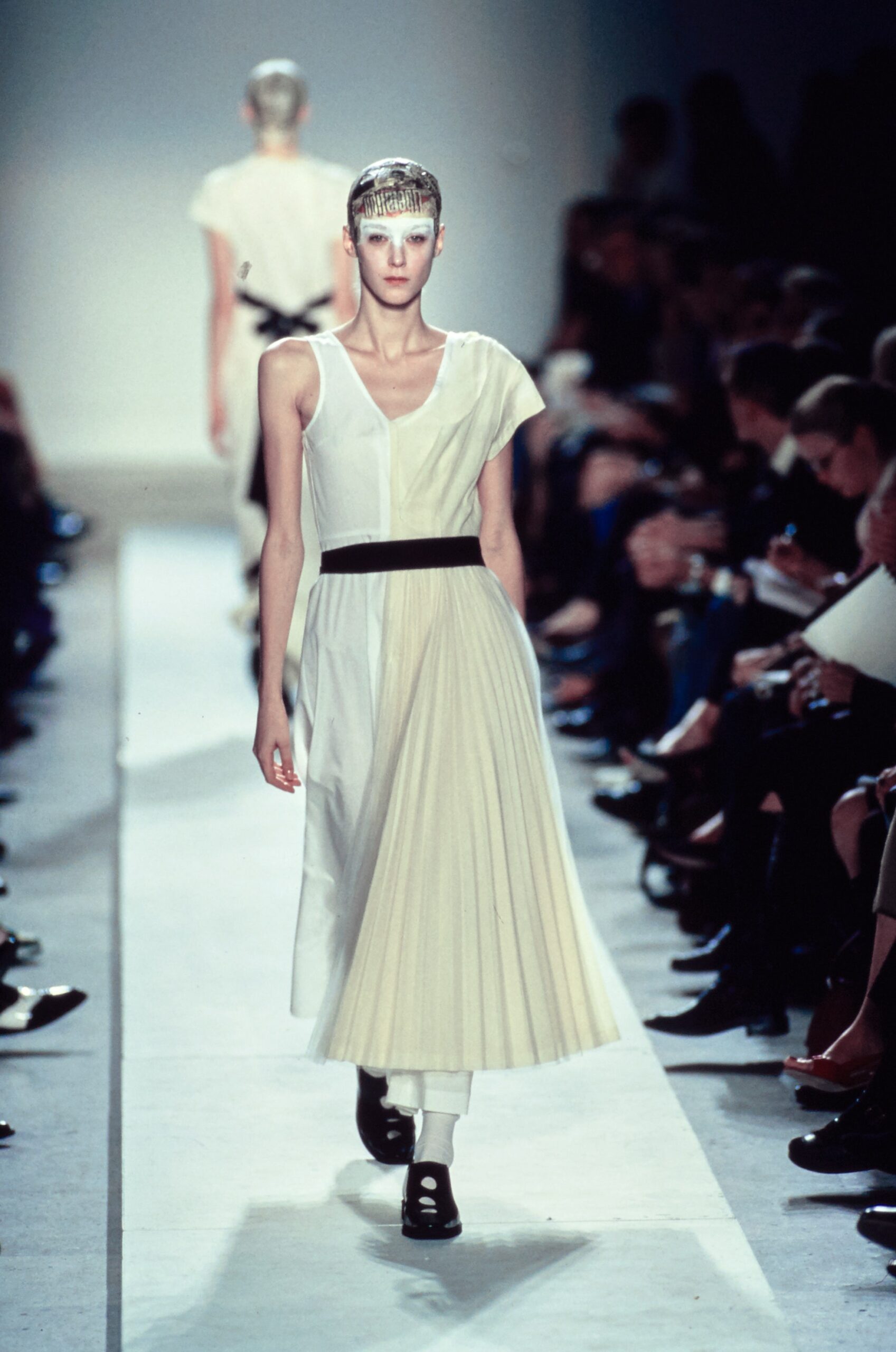 Comme des Garçons S/S 02 Look 301