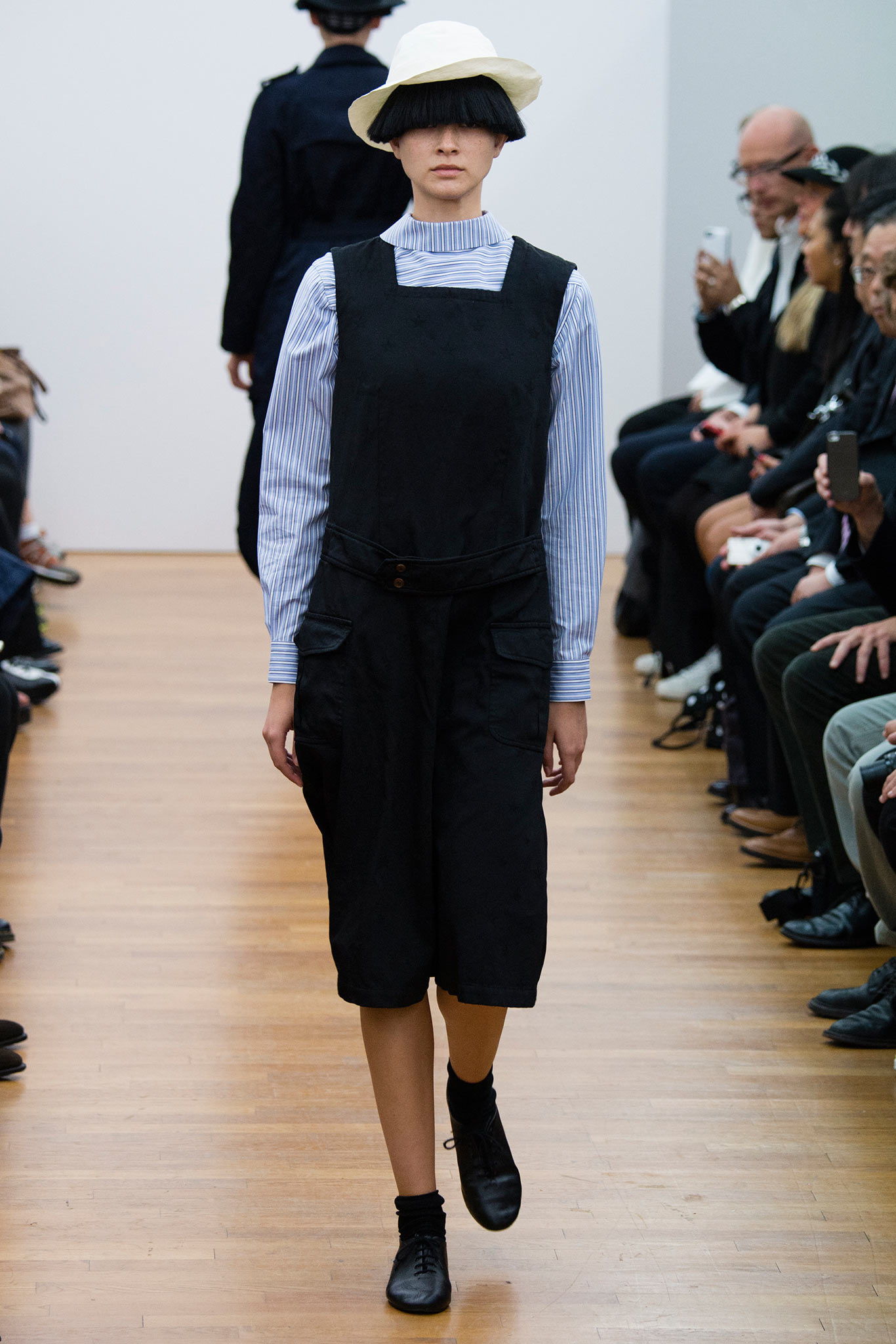 Comme des Garçons Comme des Garçons S/S 15 Look 182