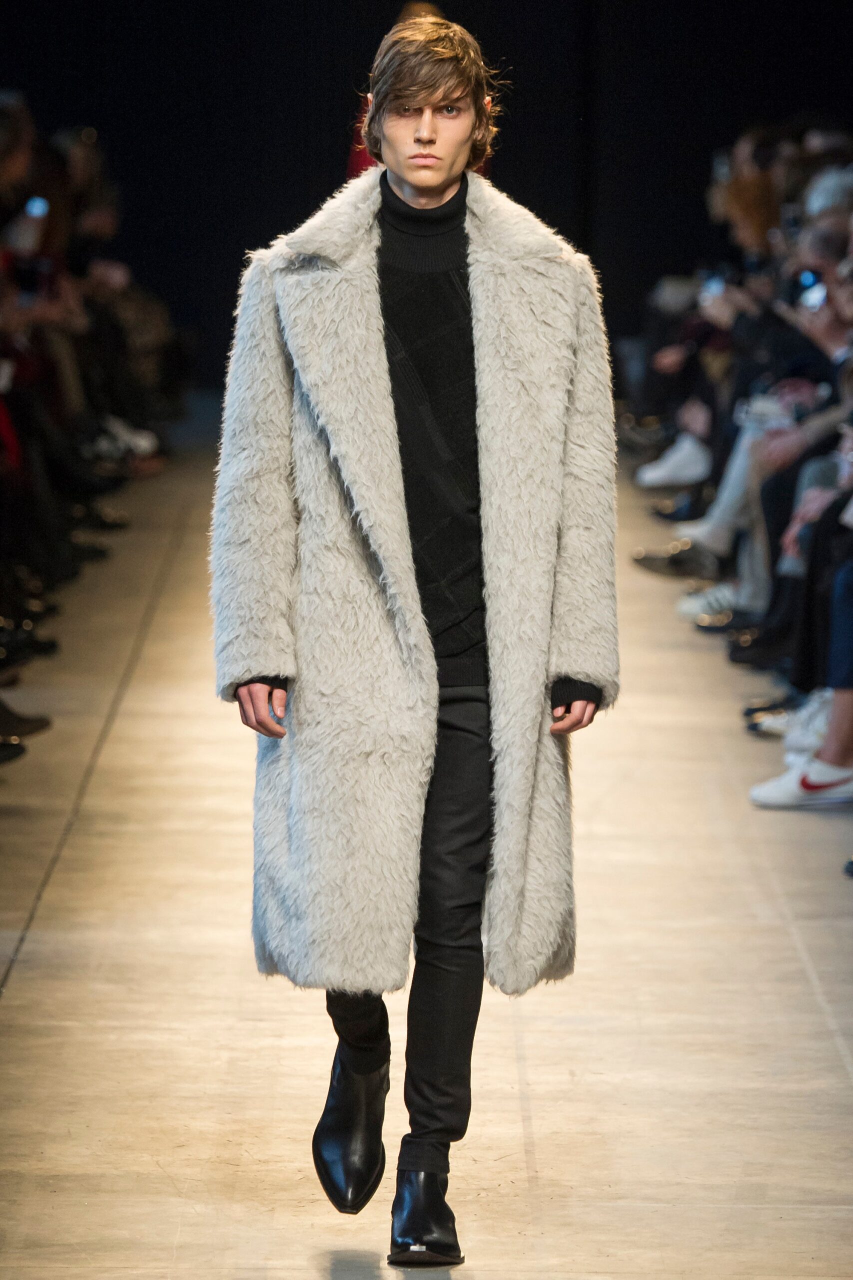 Costume National F/W 16 Look 34