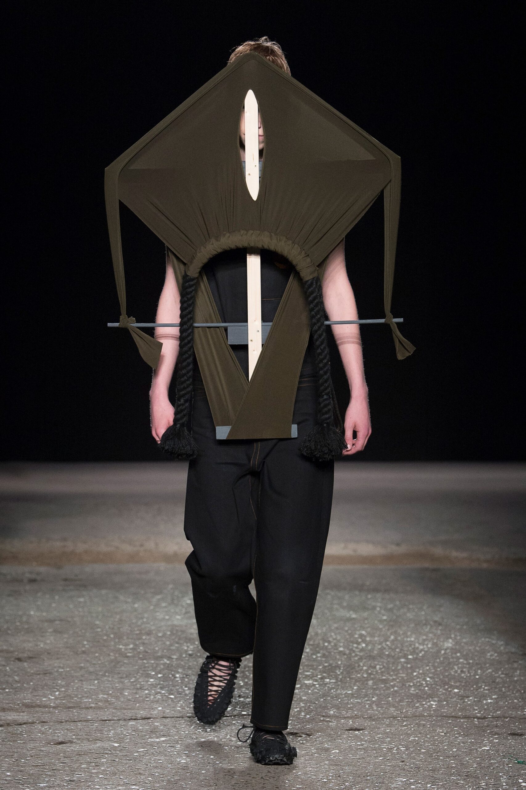 Craig Green S/S 18 Menswear Look 1