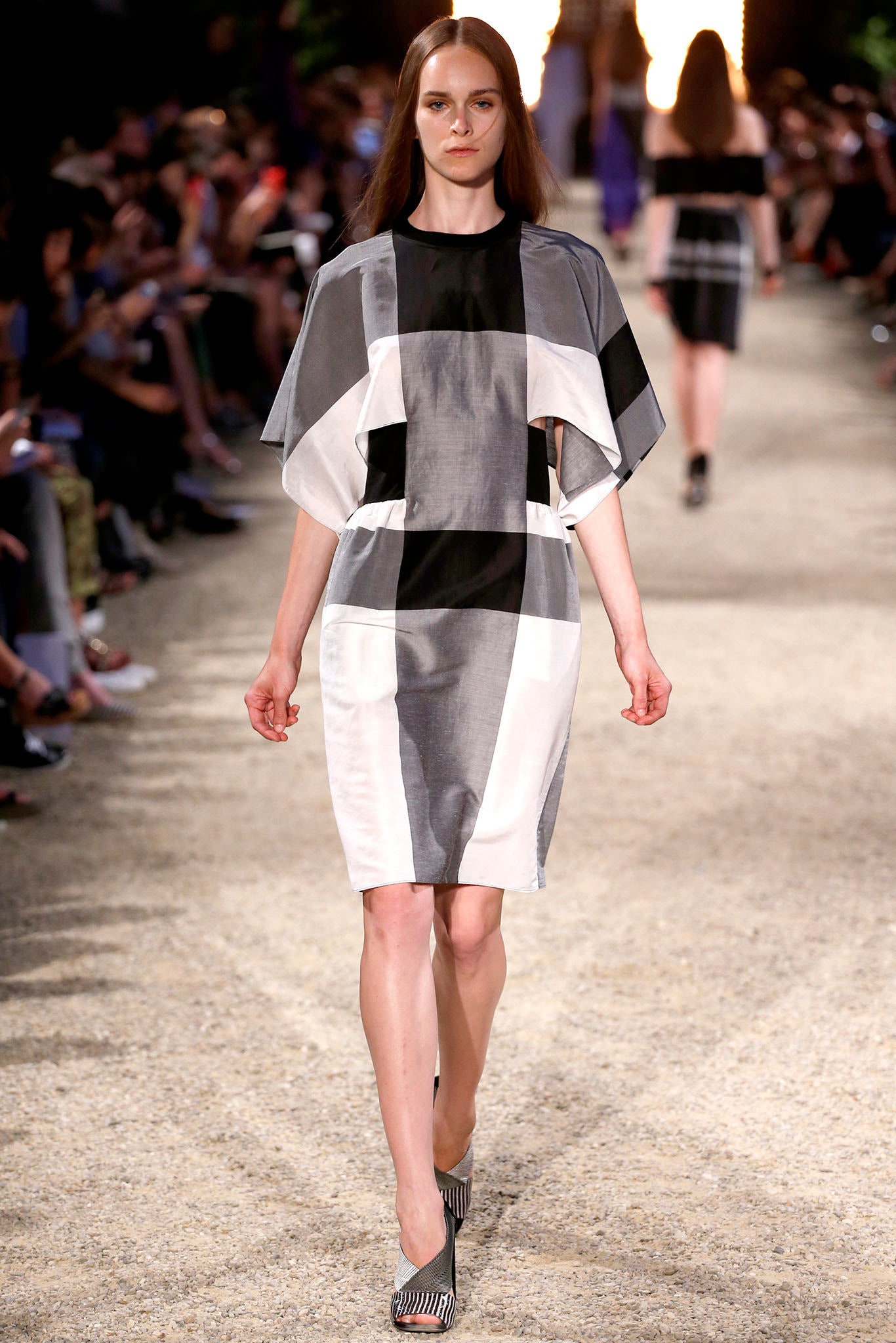 Damir Doma Resort 14 Look 8