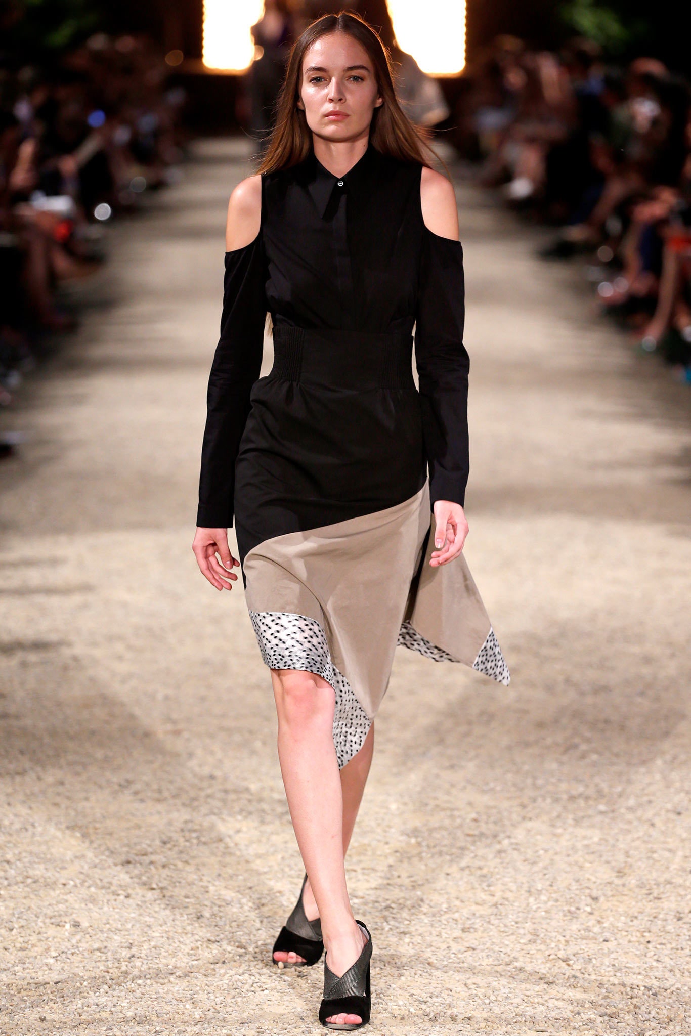 Damir Doma Resort 14 Look 34